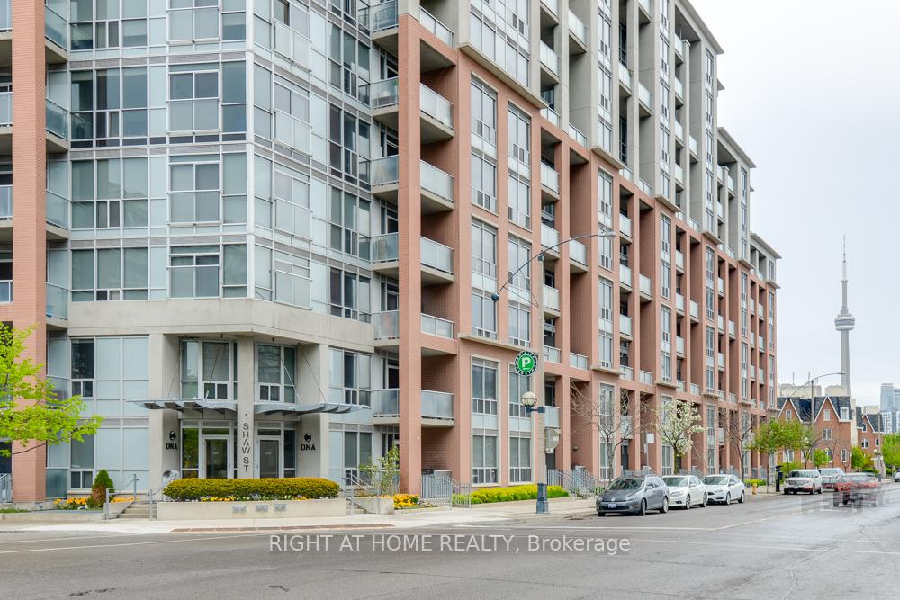 Photo 2 of Unit 323, 1 Shaw Street, Toronto, Niagara — HOMEH