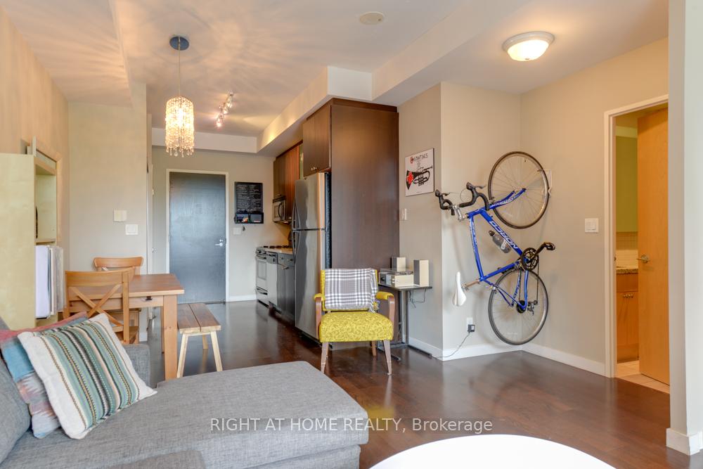 Photo 10 of Unit 323, 1 Shaw Street, Toronto, Niagara — HOMEH