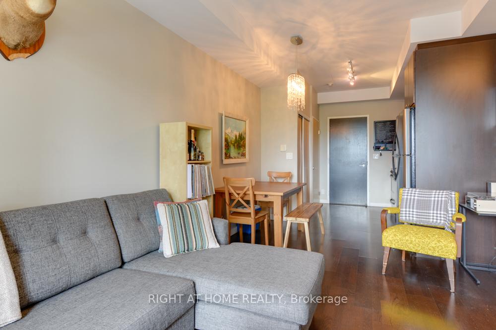 Photo 11 of Unit 323, 1 Shaw Street, Toronto, Niagara — HOMEH
