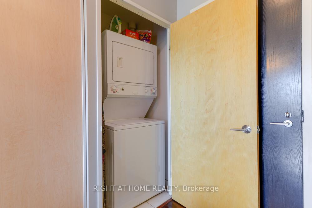 Photo 16 of Unit 323, 1 Shaw Street, Toronto, Niagara — HOMEH