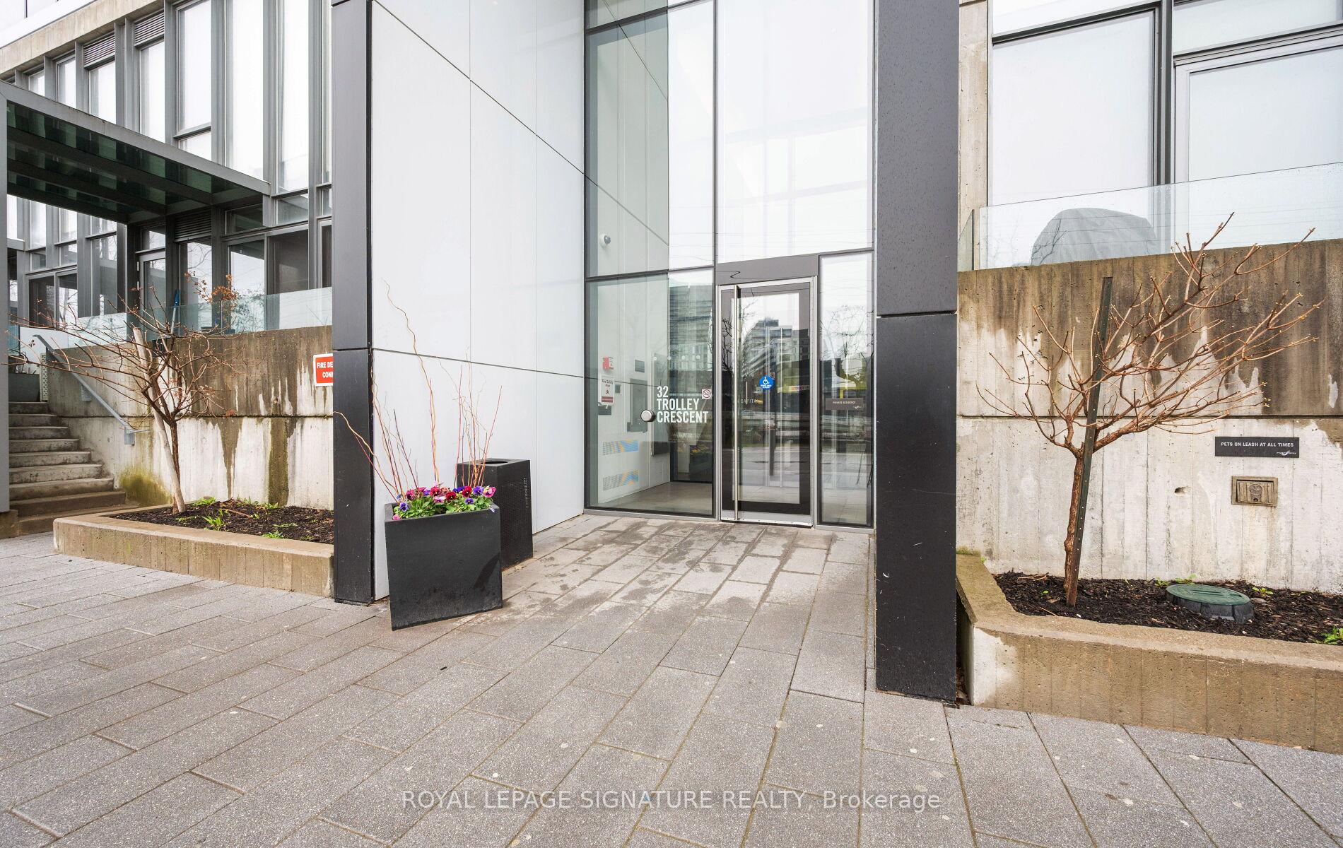 Photo 4 of Unit 608, 32 Trolley Crescent, Toronto, Moss Park — HOMEH