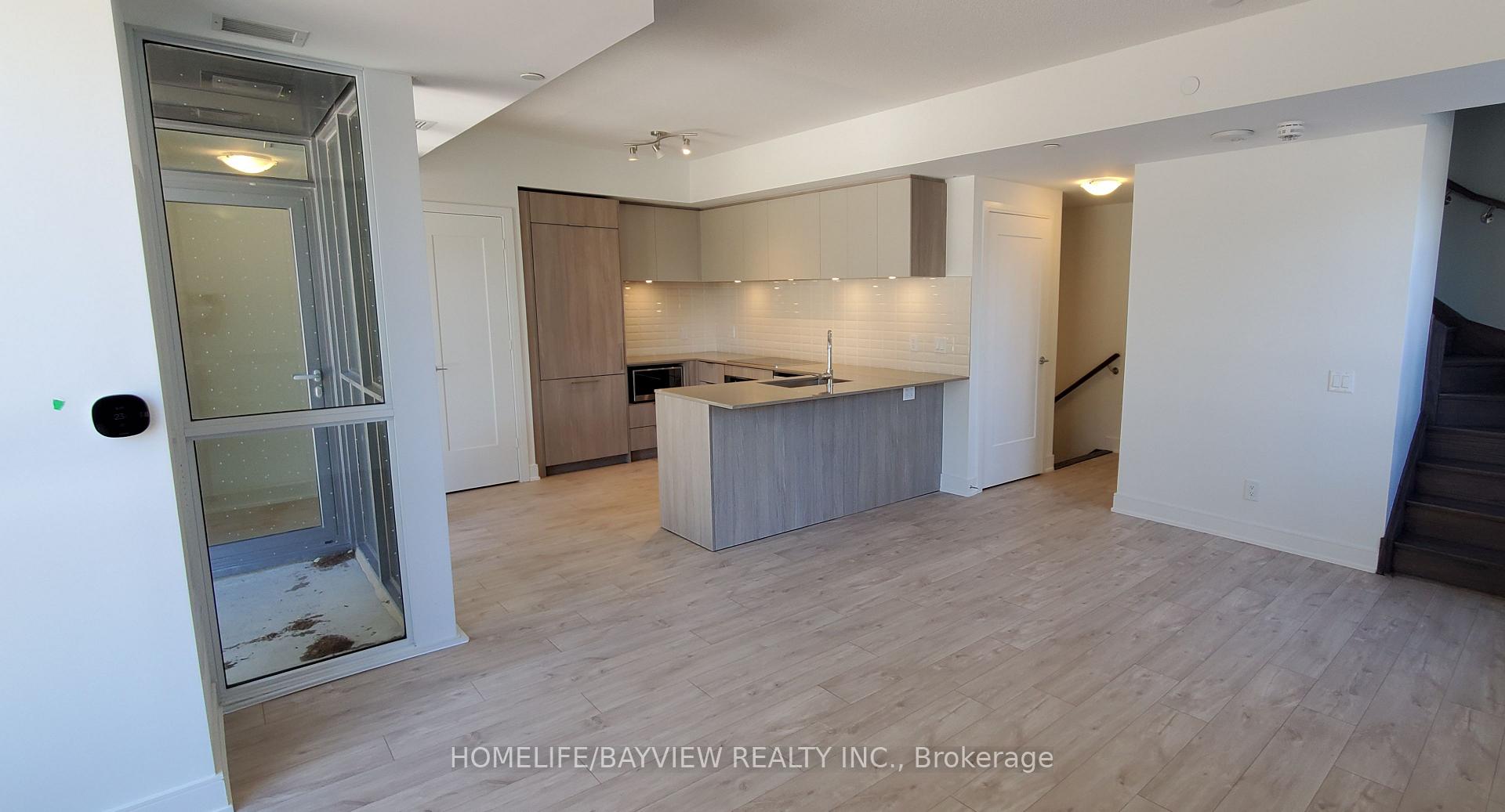 Photo 2 of Unit TH 101, 70 Annie Craig Drive, Etobicoke, Mimico — HOMEH