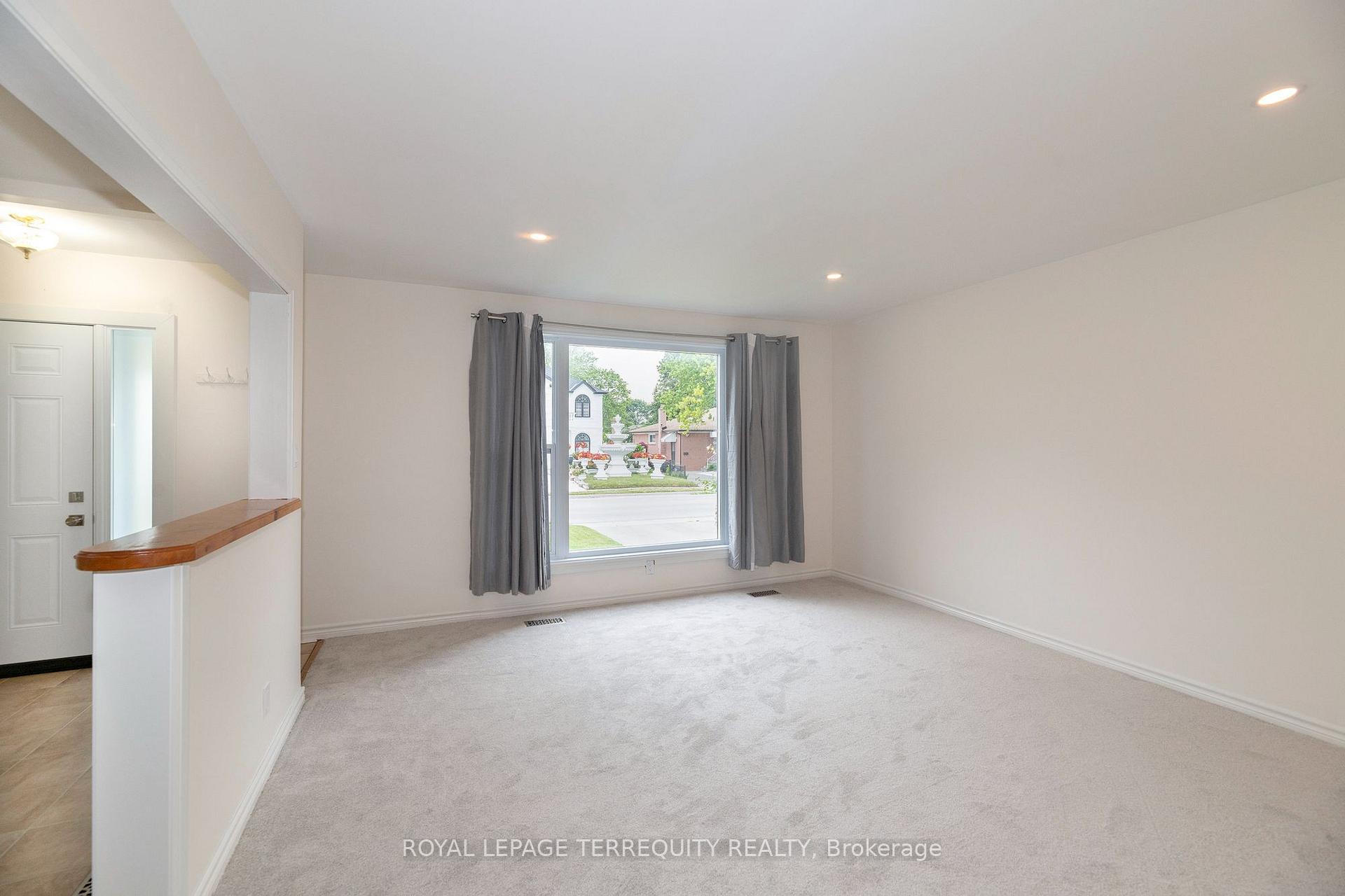 Photo 5 of 87 Emperor (Upper) Street, Ajax, South East — HOMEH