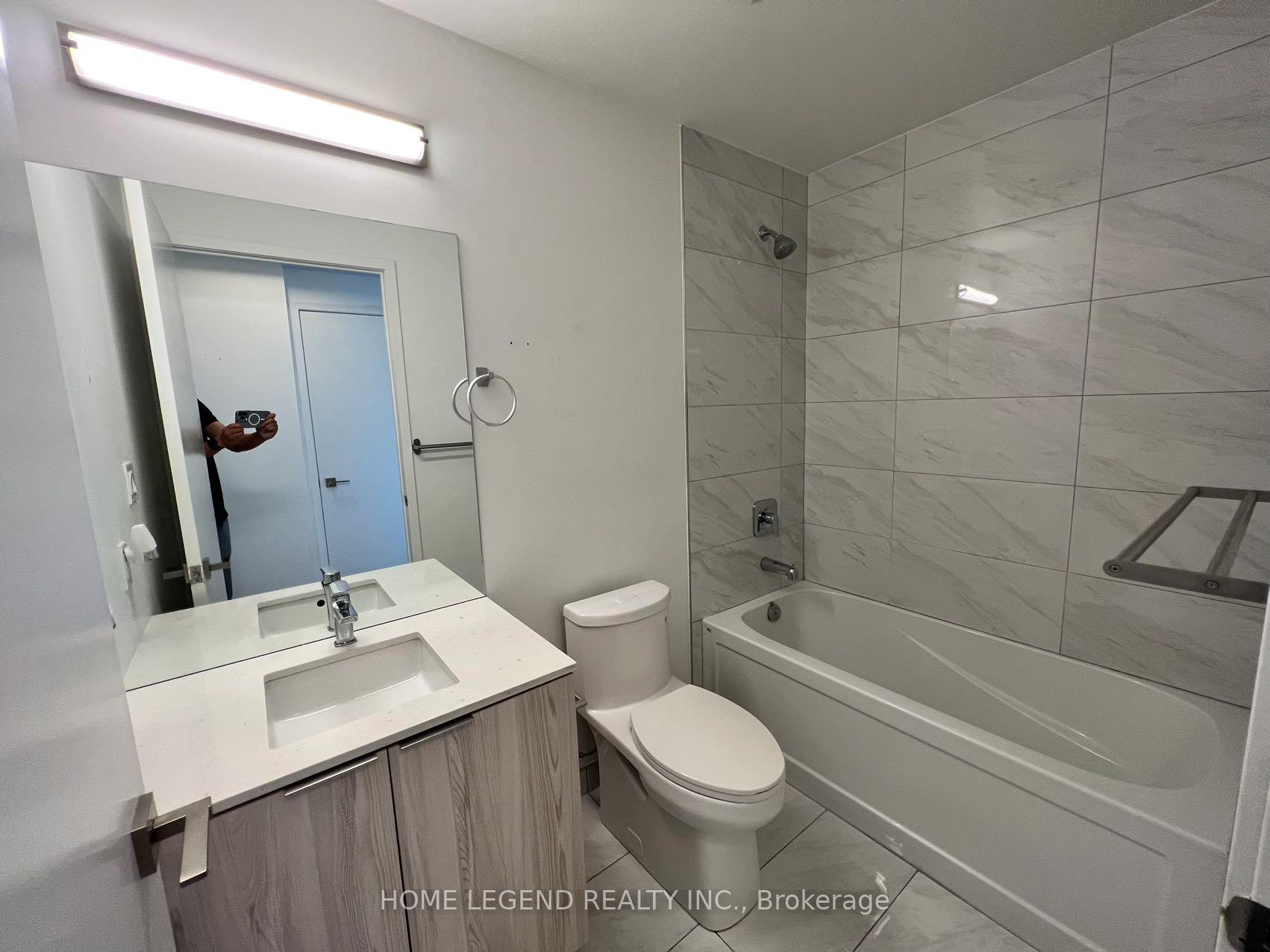 Photo 3 of Unit 2201, 30 Ordnance Street, Toronto, Niagara — HOMEH
