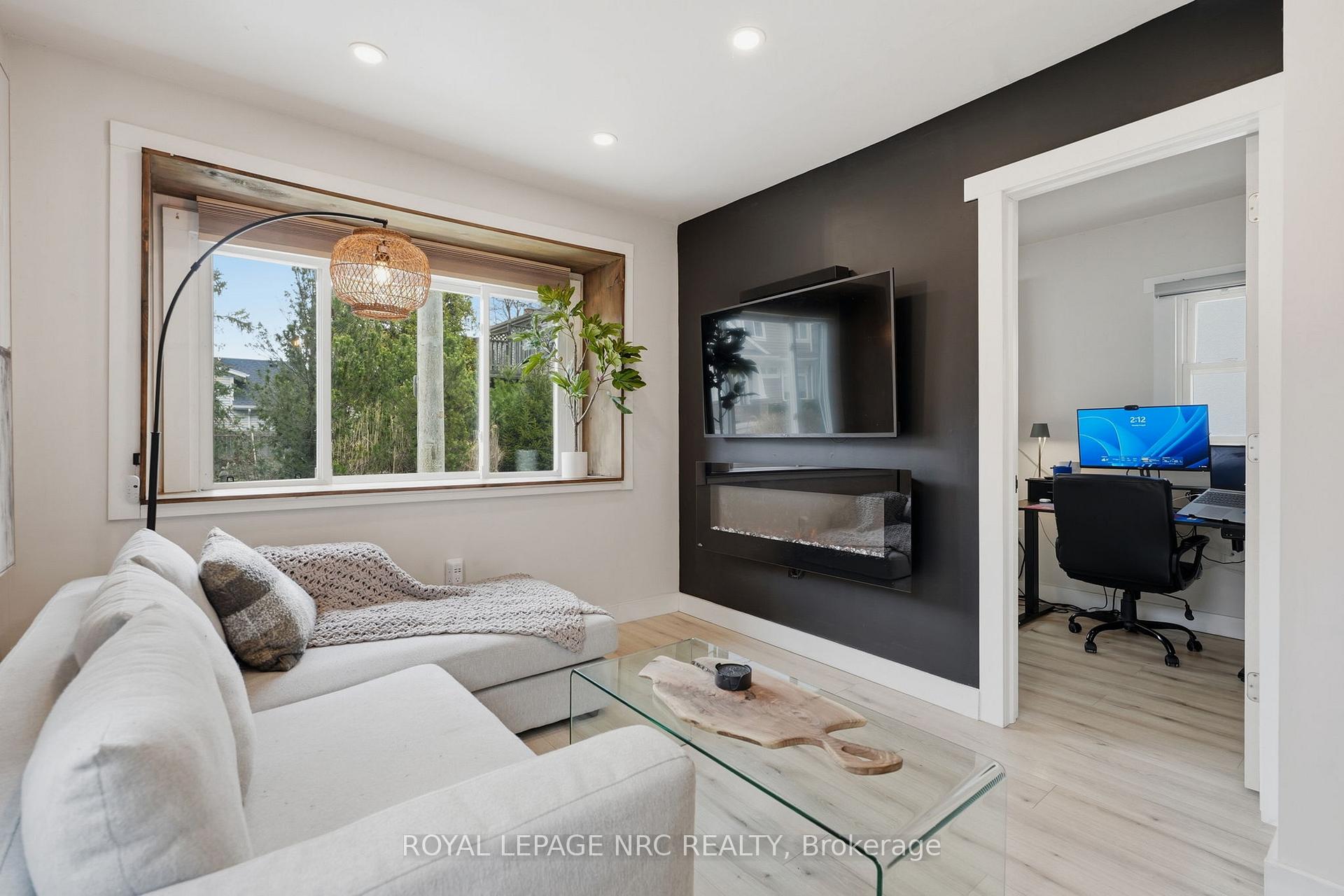 Photo 5 of 17 Considine Avenue, St. Catharines, Port Dalhousie — HOMEH