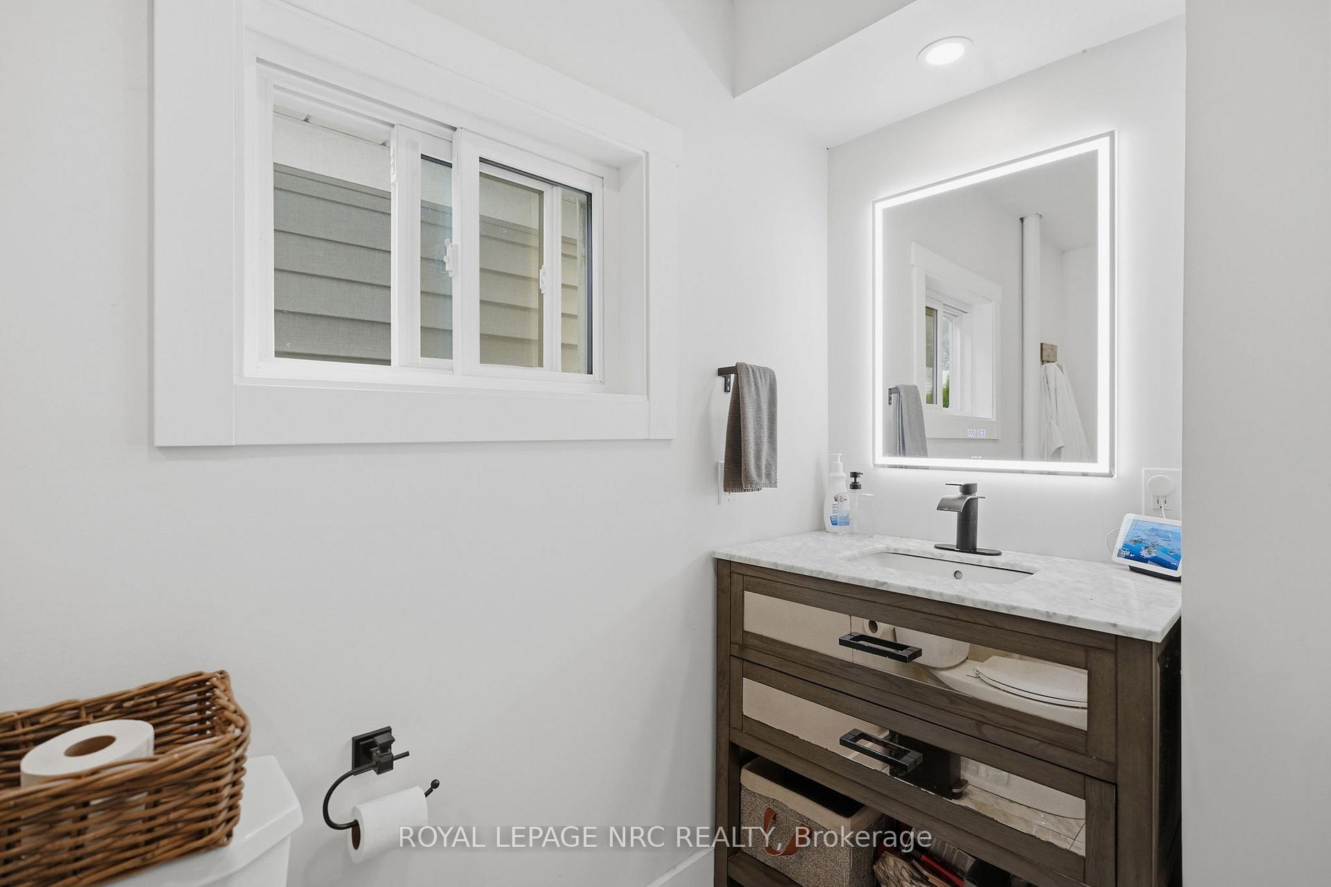 Photo 12 of 17 Considine Avenue, St. Catharines, Port Dalhousie — HOMEH