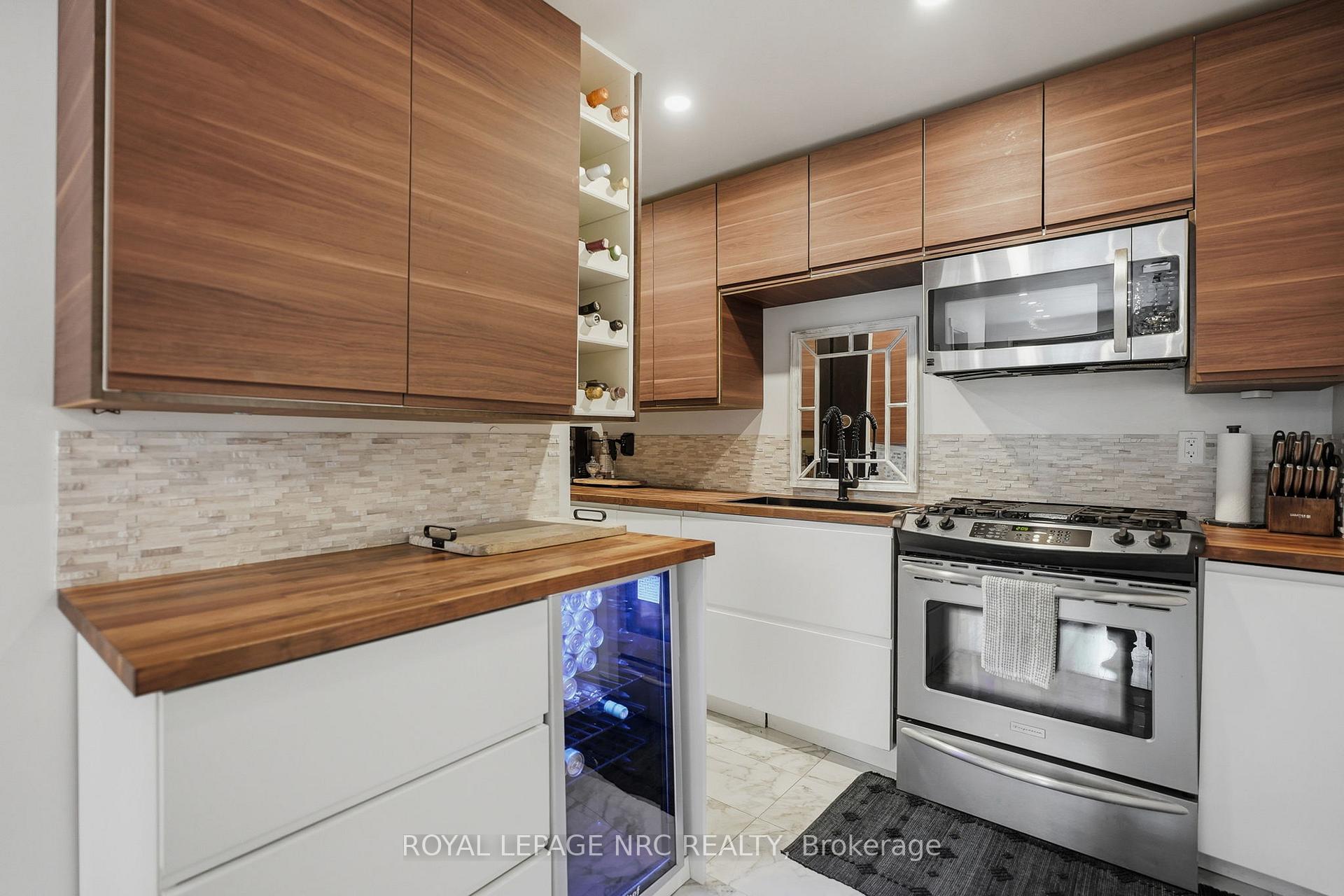 Photo 14 of 17 Considine Avenue, St. Catharines, Port Dalhousie — HOMEH