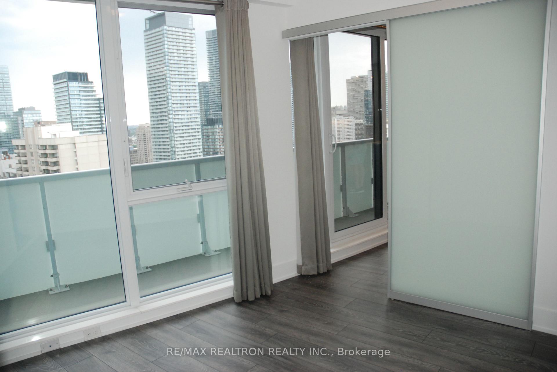 Photo 7 of Unit 2903, 403 Church Street, Toronto, Church-Yonge Corridor — HOMEH
