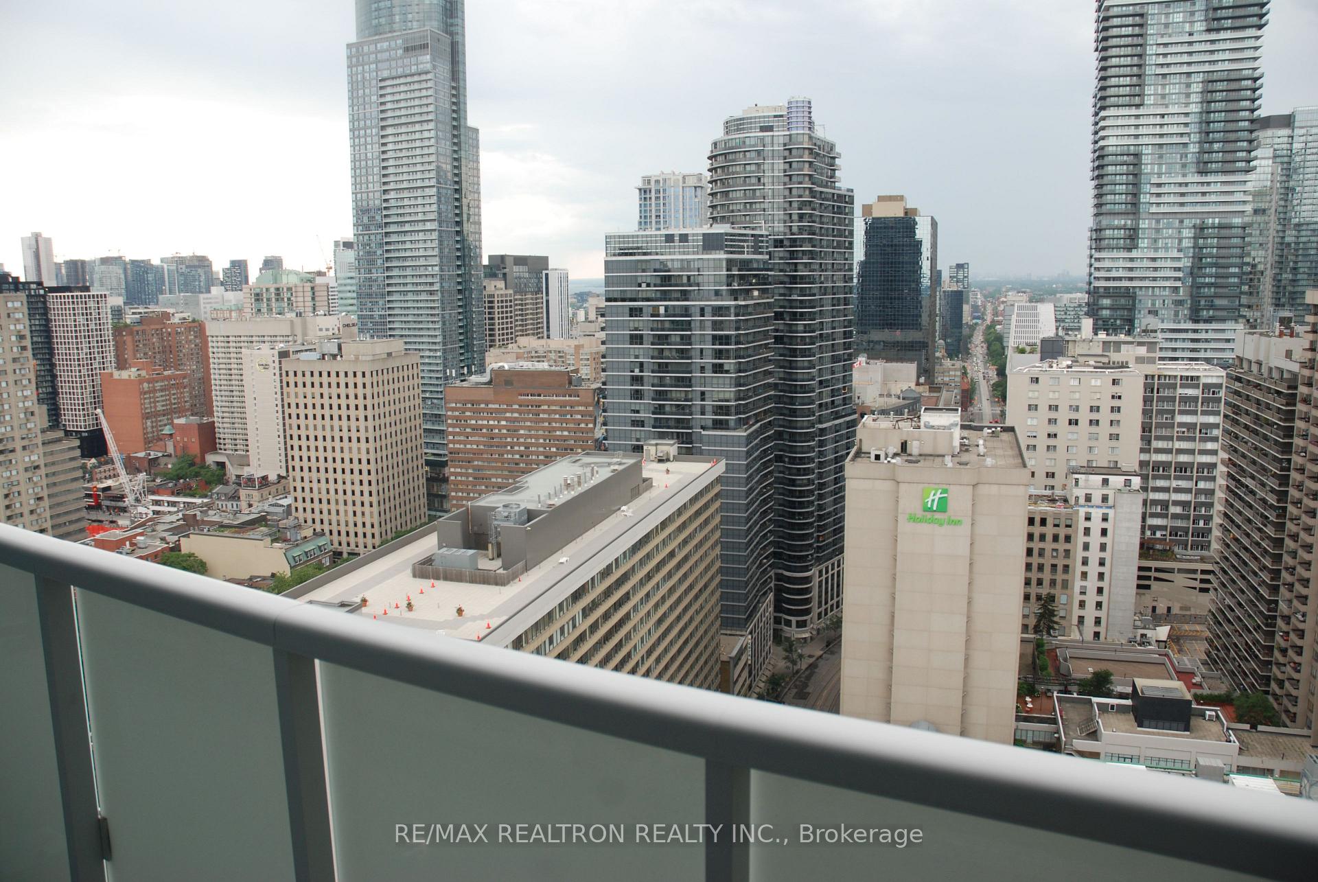 Photo 12 of Unit 2903, 403 Church Street, Toronto, Church-Yonge Corridor — HOMEH