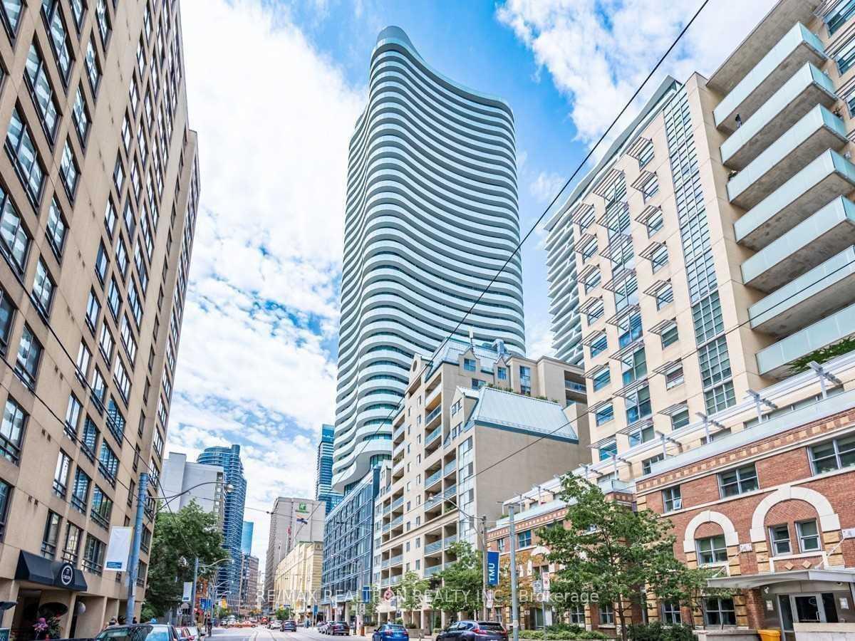 Photo 13 of Unit 2903, 403 Church Street, Toronto, Church-Yonge Corridor — HOMEH