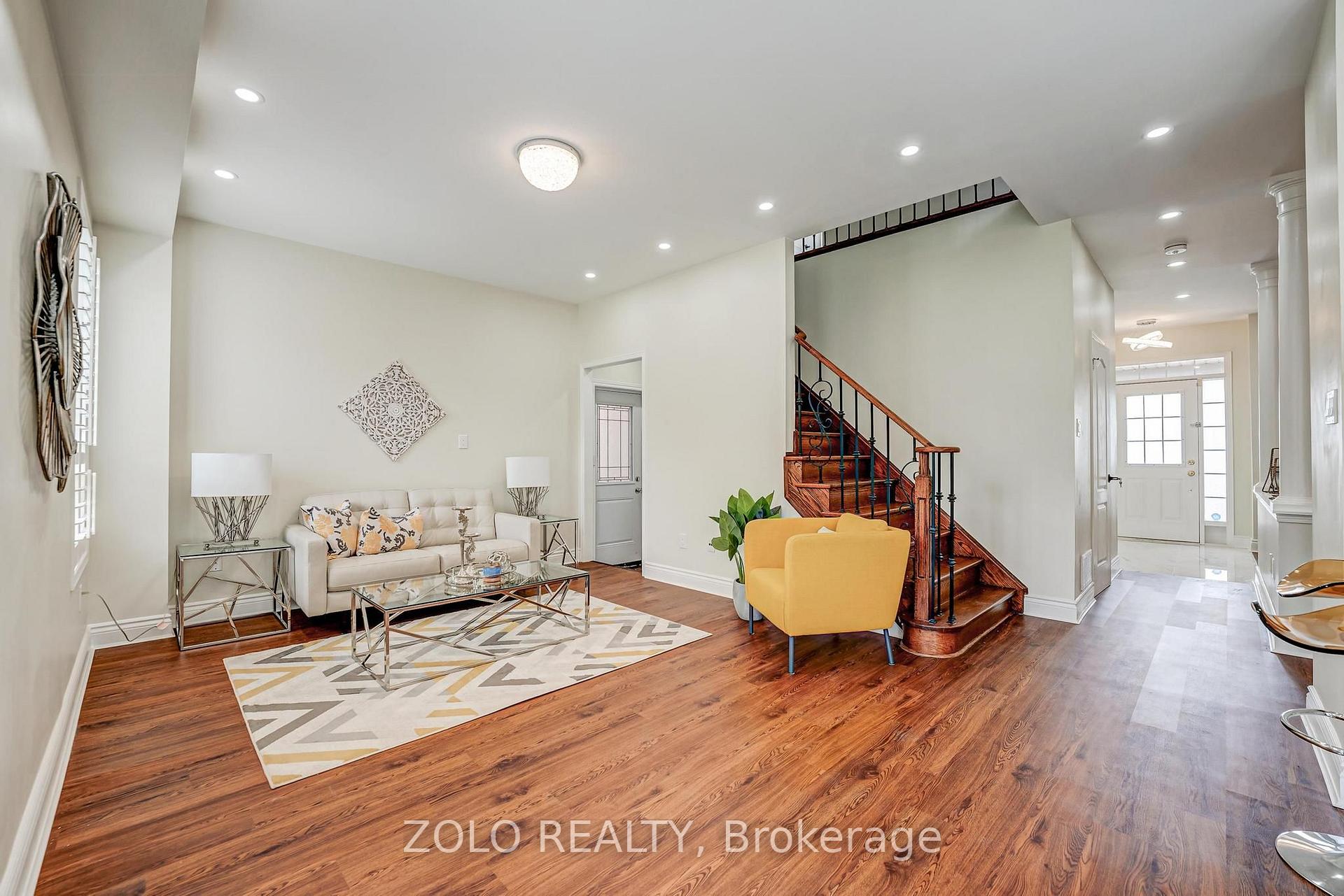 Photo 11 of 5458 Tasha Drive, Mississauga, Churchill Meadows — HOMEH