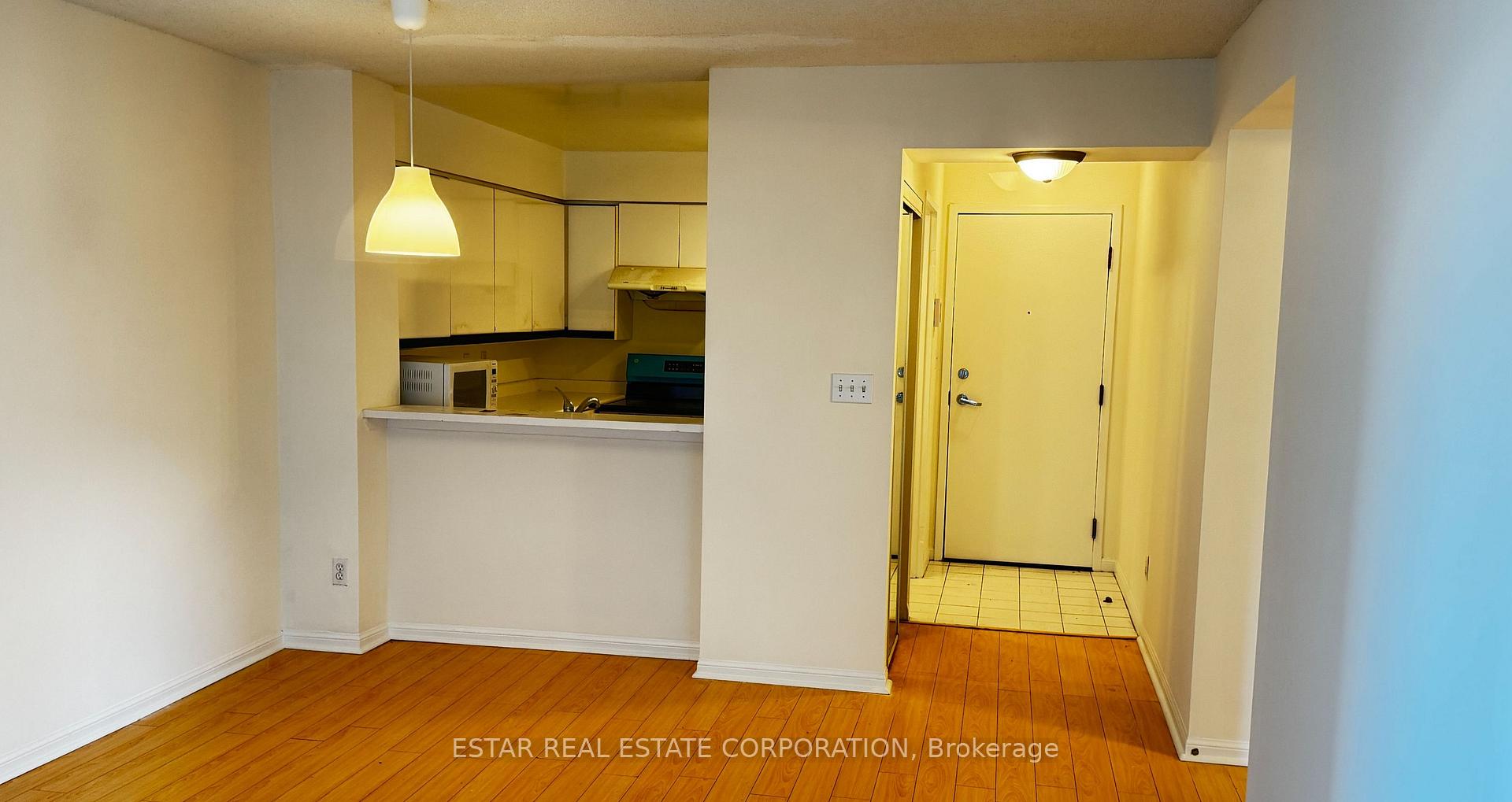 Photo 2 of Unit 1101, 7 Carlton Street, Toronto, Church-Yonge Corridor — HOMEH