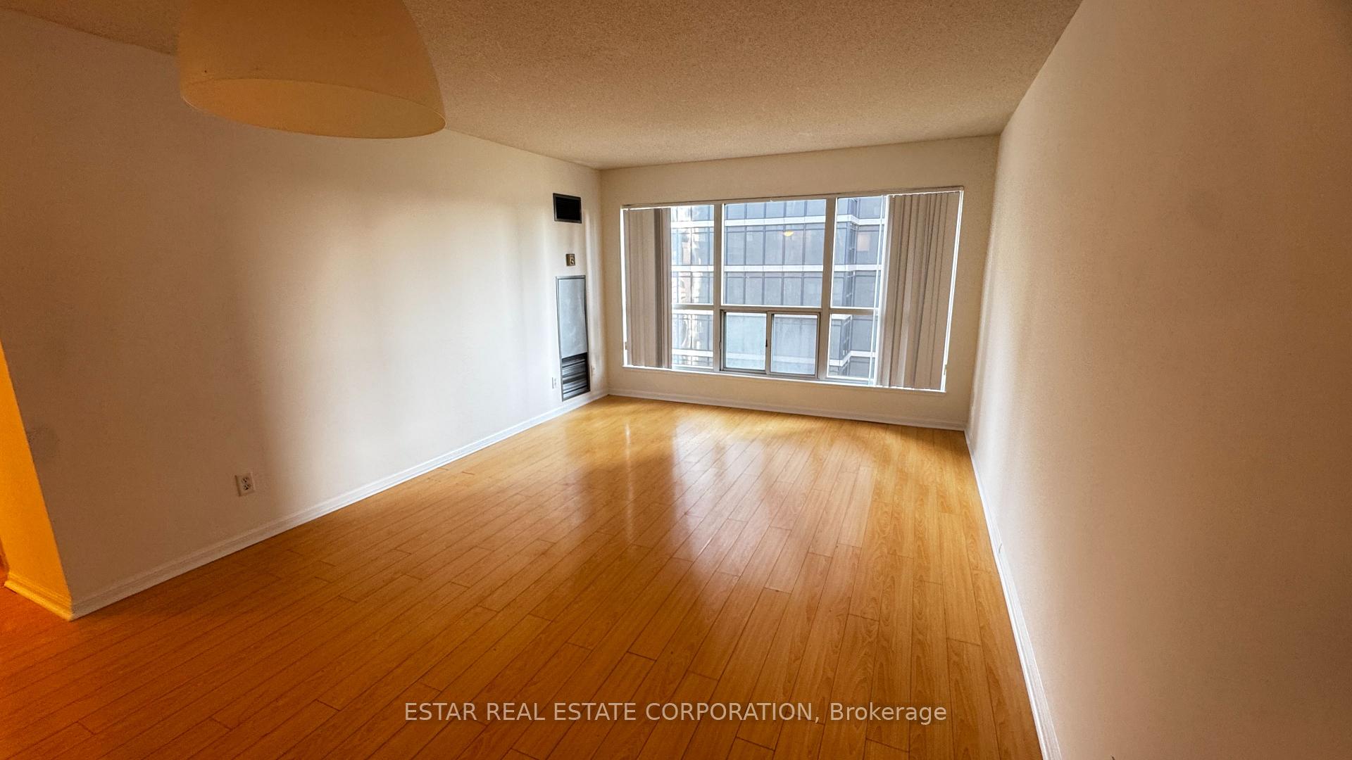 Photo 3 of Unit 1101, 7 Carlton Street, Toronto, Church-Yonge Corridor — HOMEH