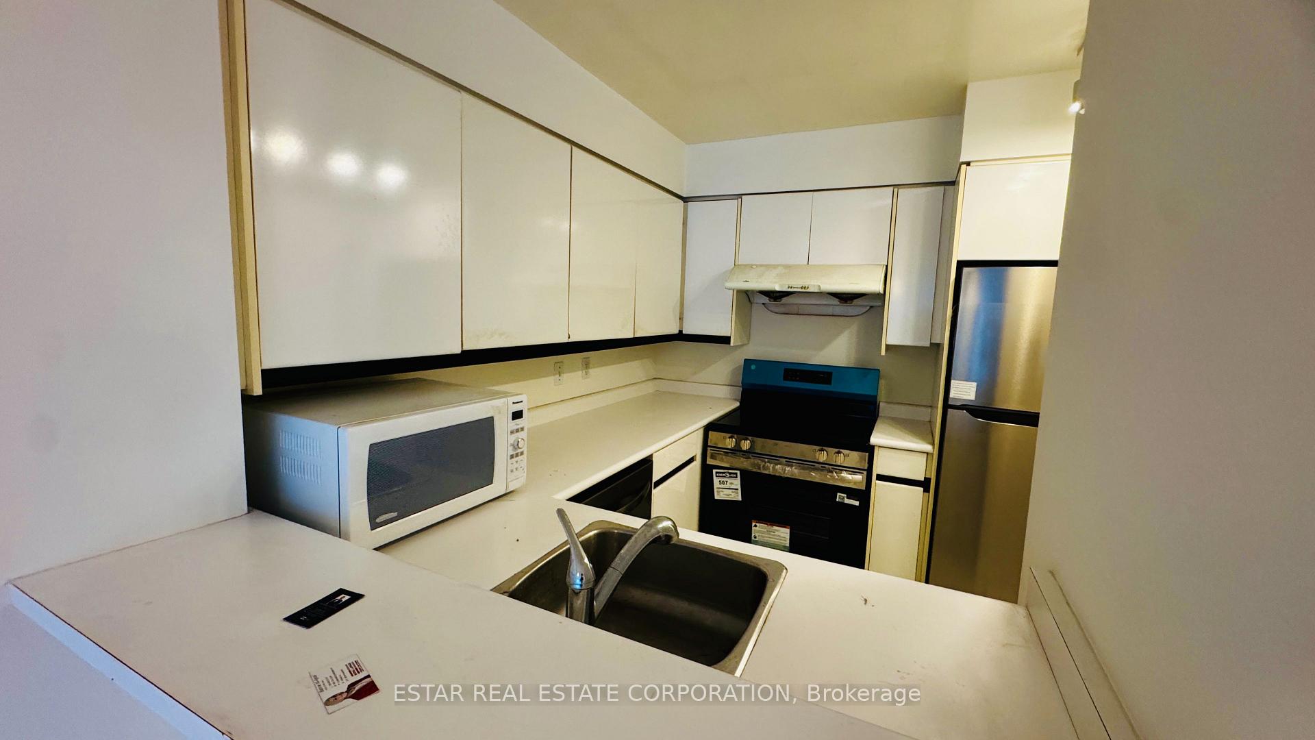 Photo 11 of Unit 1101, 7 Carlton Street, Toronto, Church-Yonge Corridor — HOMEH
