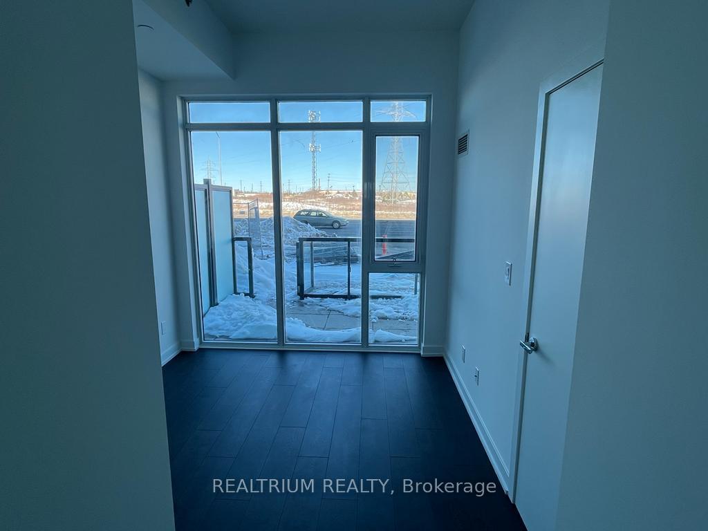 Photo 8 of Unit B109, 3200 Dakota Common, Burlington, Alton — HOMEH