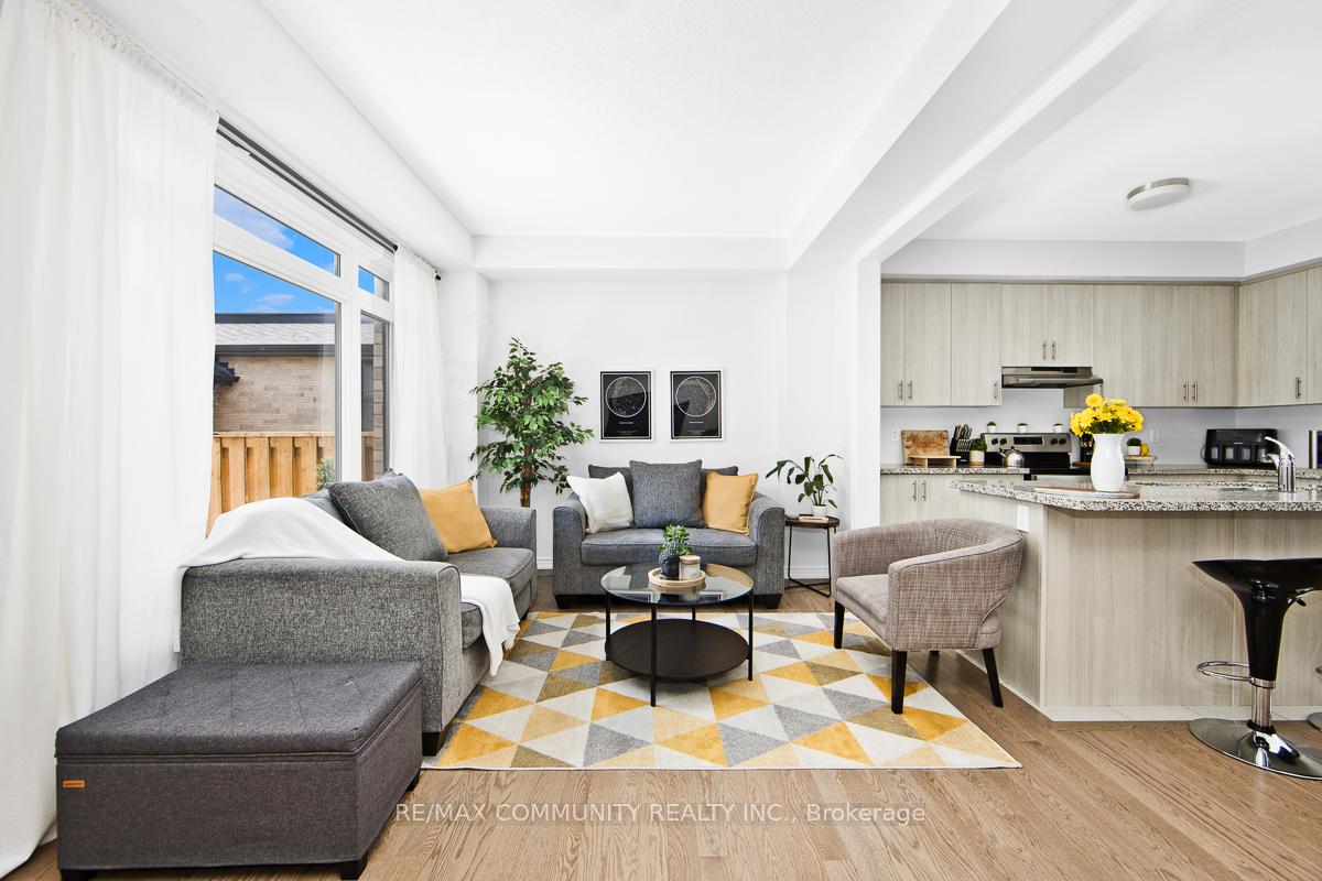 Photo 10 of 10243 Huntington Road, Vaughan, Kleinburg — HOMEH