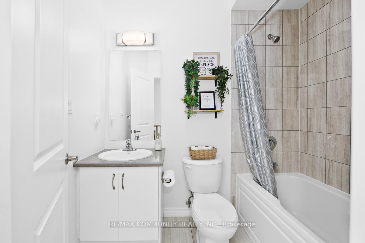 Photo 22 of 10243 Huntington Road, Vaughan, Kleinburg — HOMEH