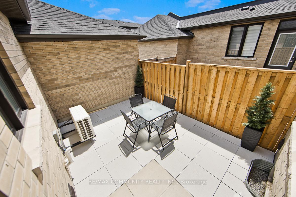 Photo 23 of 10243 Huntington Road, Vaughan, Kleinburg — HOMEH