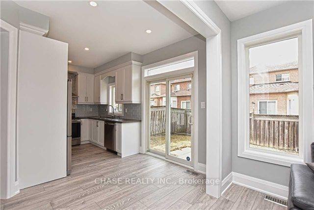 Photo 9 of 3811 Tacc Drive, Mississauga, Churchill Meadows — HOMEH