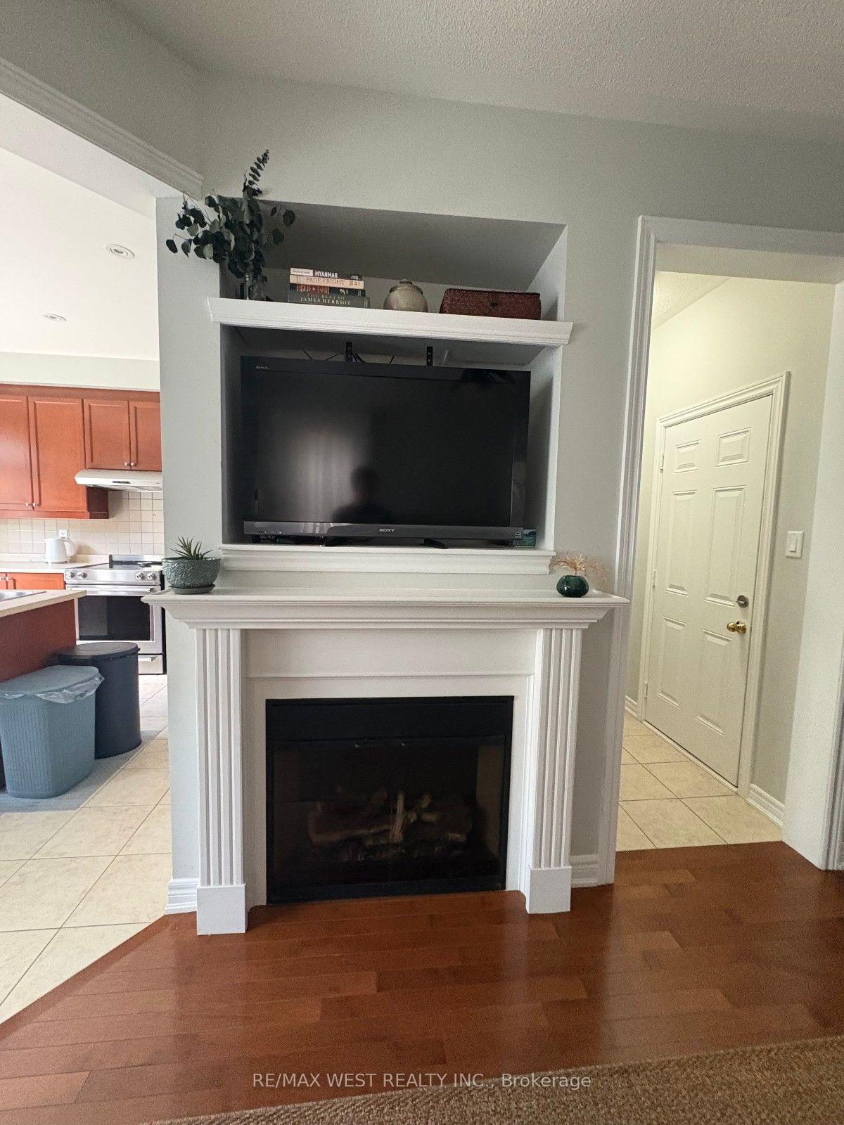 Photo 6 of 8 Callalily Road, Brampton, Northwest Sandalwood Parkway — HOMEH