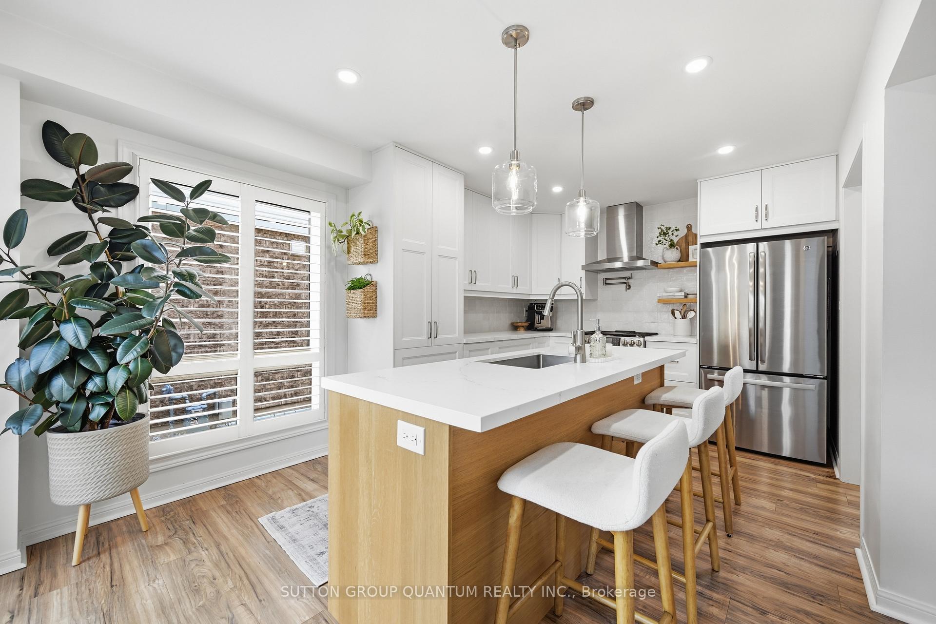 Photo 7 of 2245 Kenneth Crescent, Burlington, Orchard — HOMEH