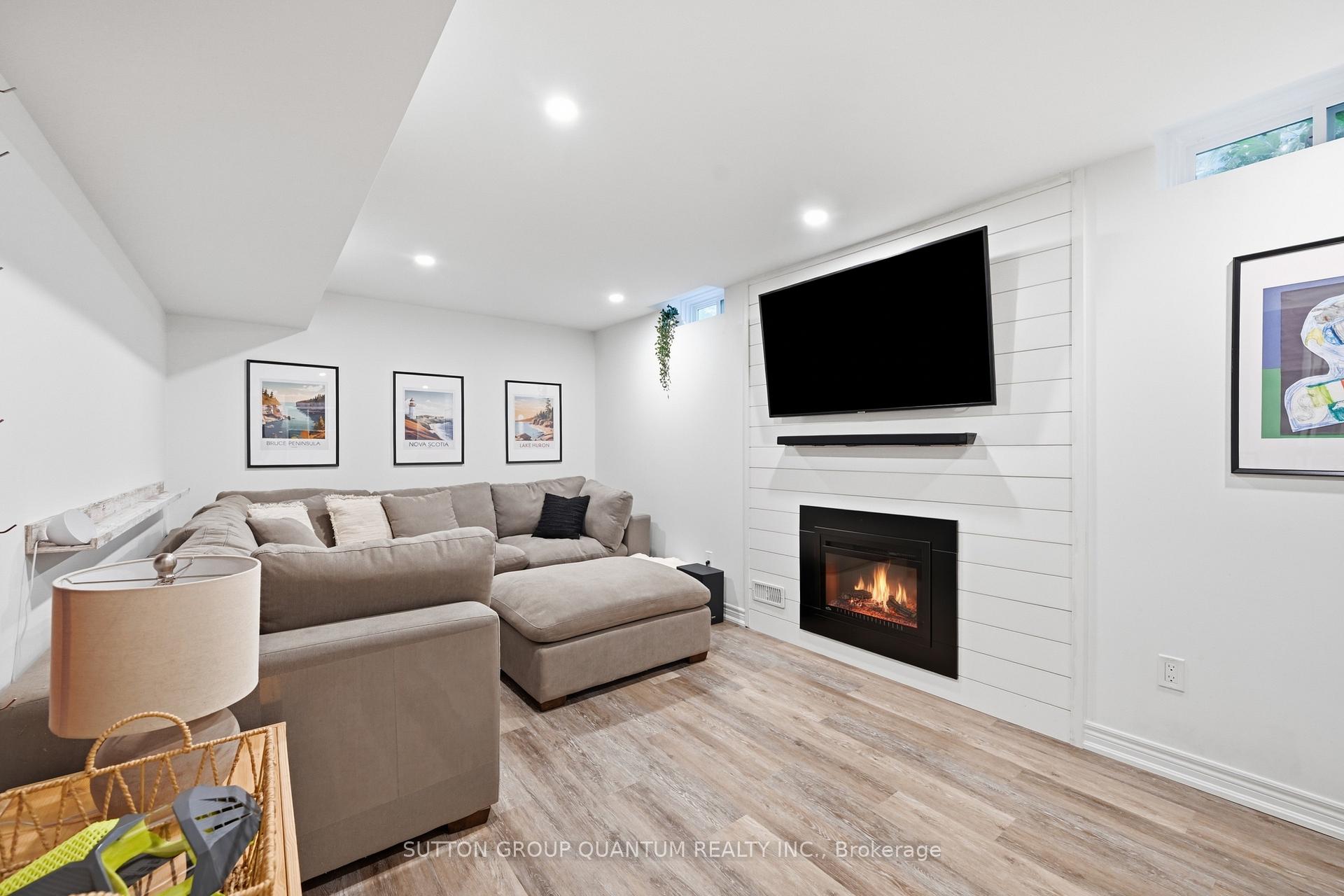 Photo 21 of 2245 Kenneth Crescent, Burlington, Orchard — HOMEH