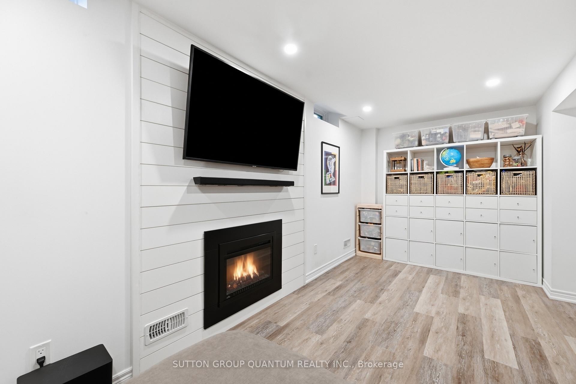 Photo 22 of 2245 Kenneth Crescent, Burlington, Orchard — HOMEH
