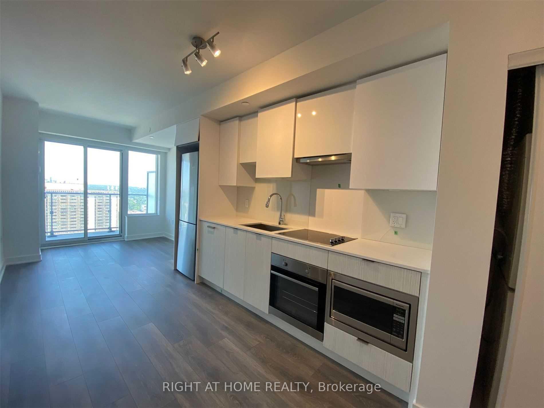 Photo 3 of Unit 3101, 99 Broadway Avenue, Toronto, Mount Pleasant West — HOMEH
