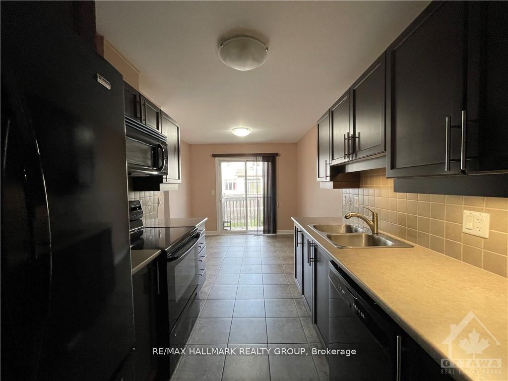 Photo 6 of 333 Glenbrae Avenue, Ottawa, Kanata - Morgan's Grant/South March — HOMEH