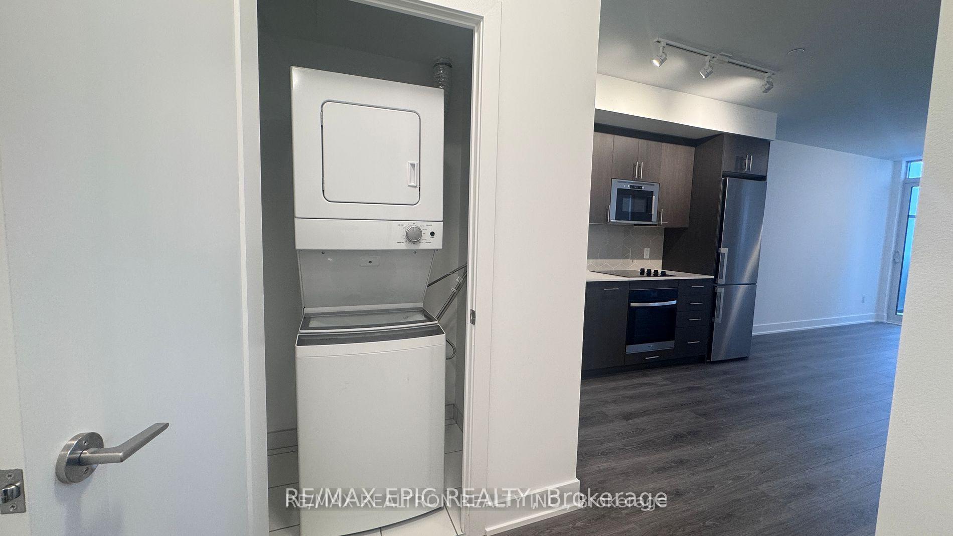 Photo 9 of Unit 913, 2545 Simcoe Street N, Oshawa, Windfields — HOMEH
