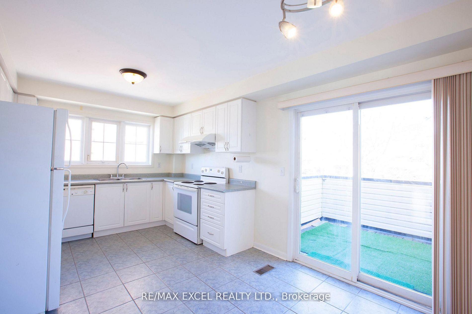 Photo 12 of 14 Woltner Way, Markham, Village Green-South Unionville — HOMEH