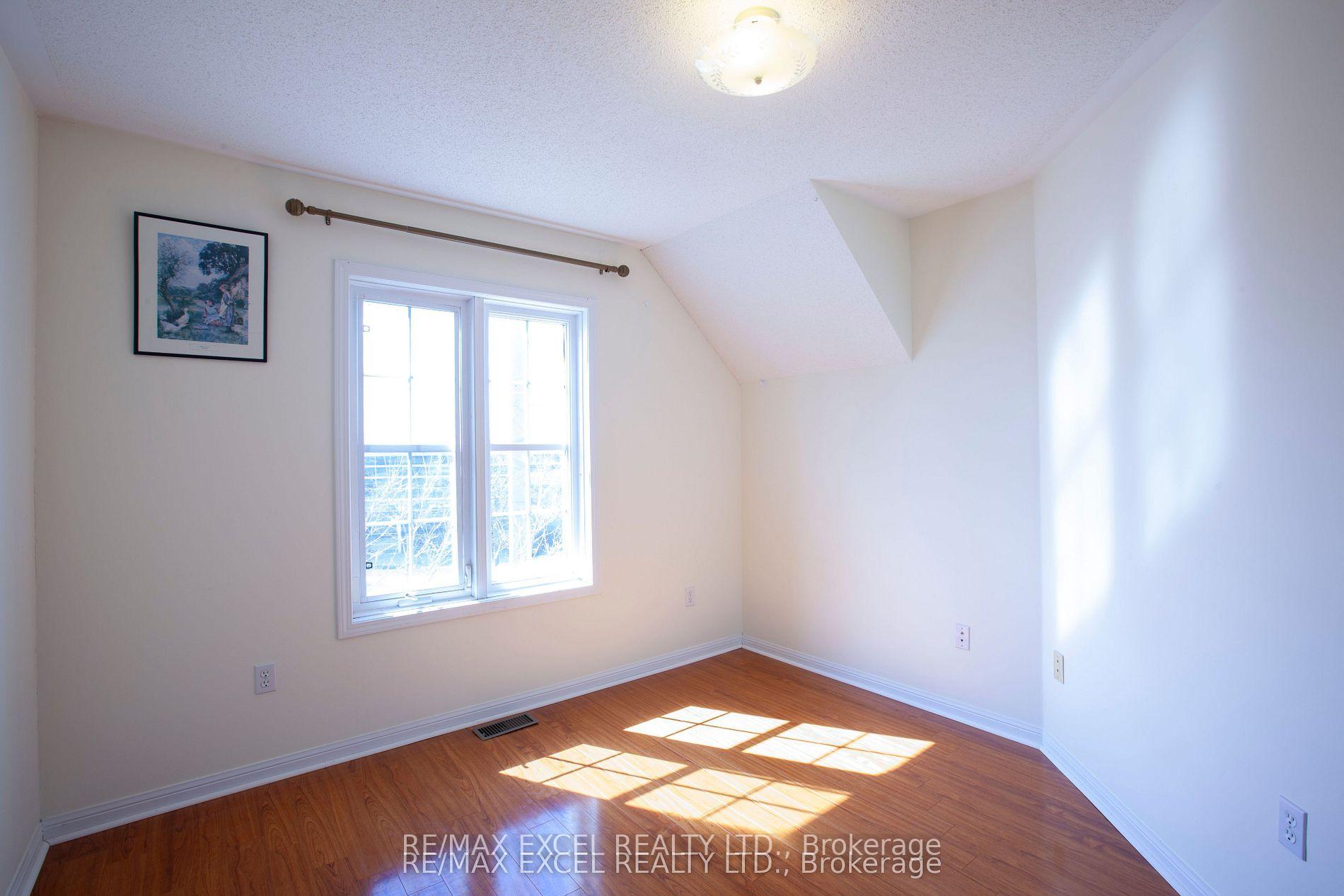 Photo 23 of 14 Woltner Way, Markham, Village Green-South Unionville — HOMEH