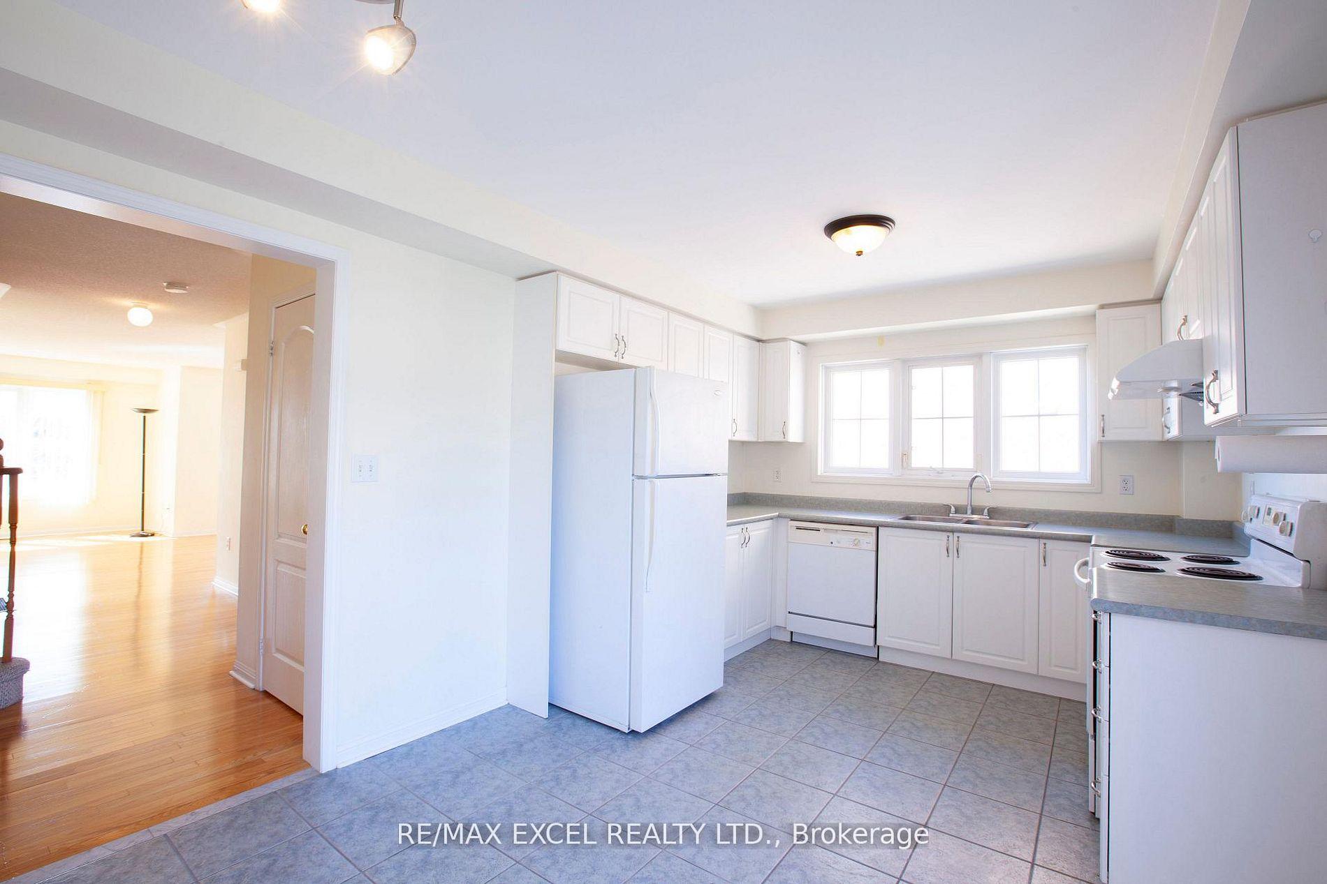Photo 13 of 14 Woltner Way, Markham, Village Green-South Unionville — HOMEH