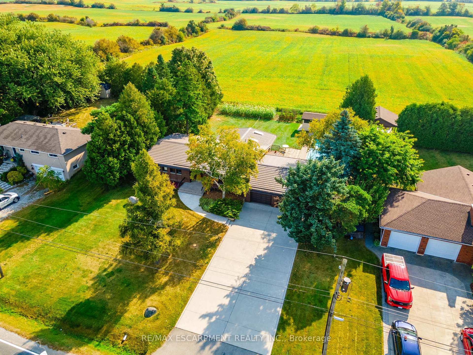 Photo 5 of 515 Trinity Church Road, Hamilton, Rural Glanbrook — HOMEH
