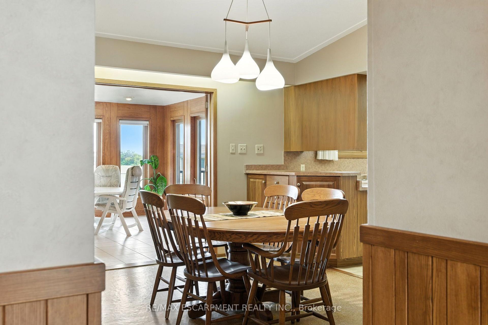 Photo 19 of 515 Trinity Church Road, Hamilton, Rural Glanbrook — HOMEH