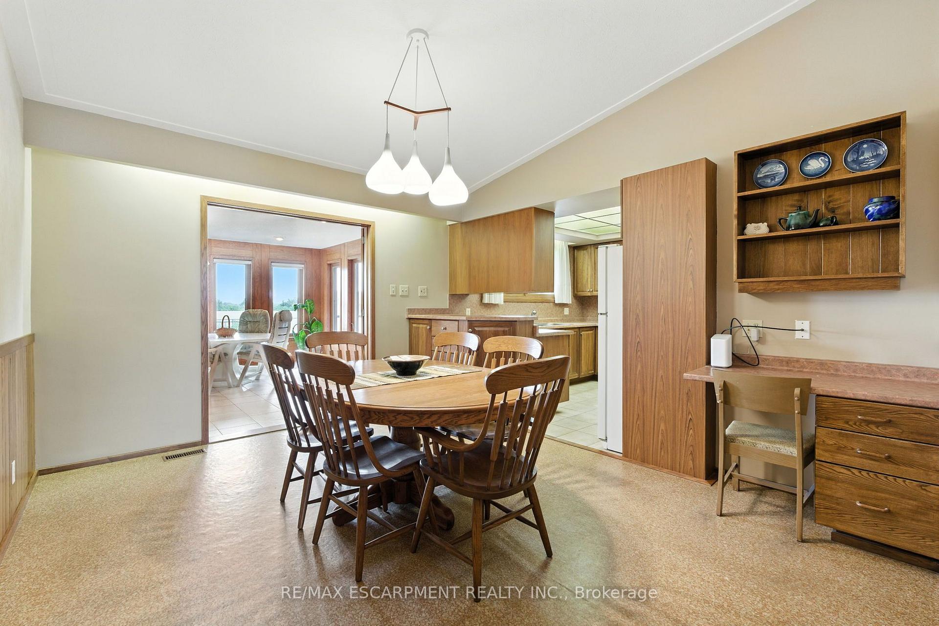 Photo 23 of 515 Trinity Church Road, Hamilton, Rural Glanbrook — HOMEH