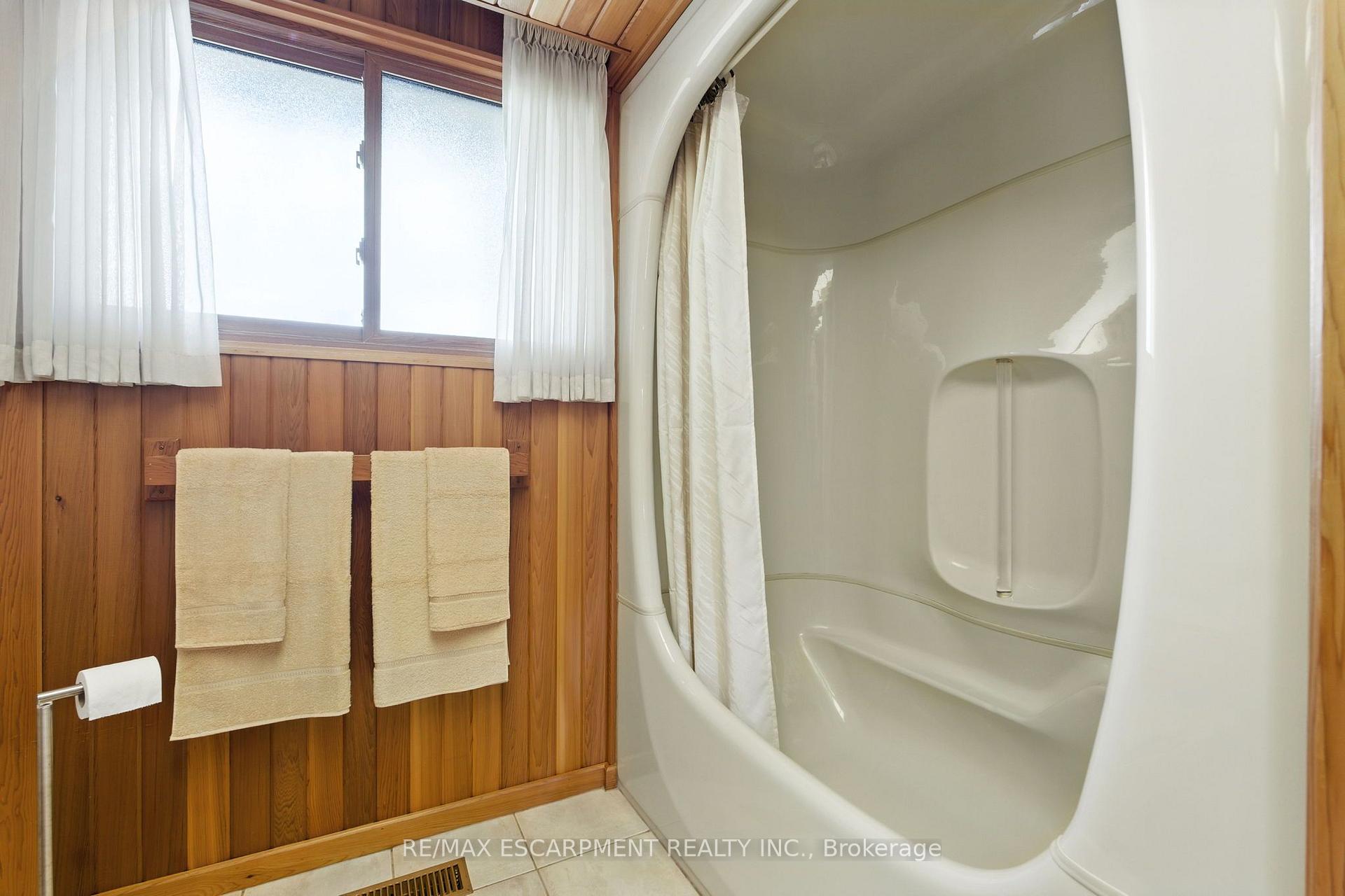 Photo 61 of 515 Trinity Church Road, Hamilton, Rural Glanbrook — HOMEH