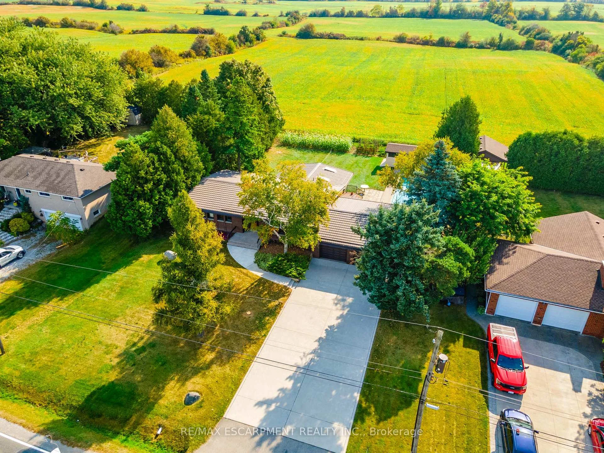 Photo 6 of 515 Trinity Church Road, Hamilton, Rural Glanbrook — HOMEH