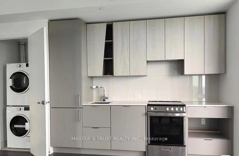 Photo 3 of Unit 3409, 3883 Quartz Road, Mississauga, City Centre — HOMEH