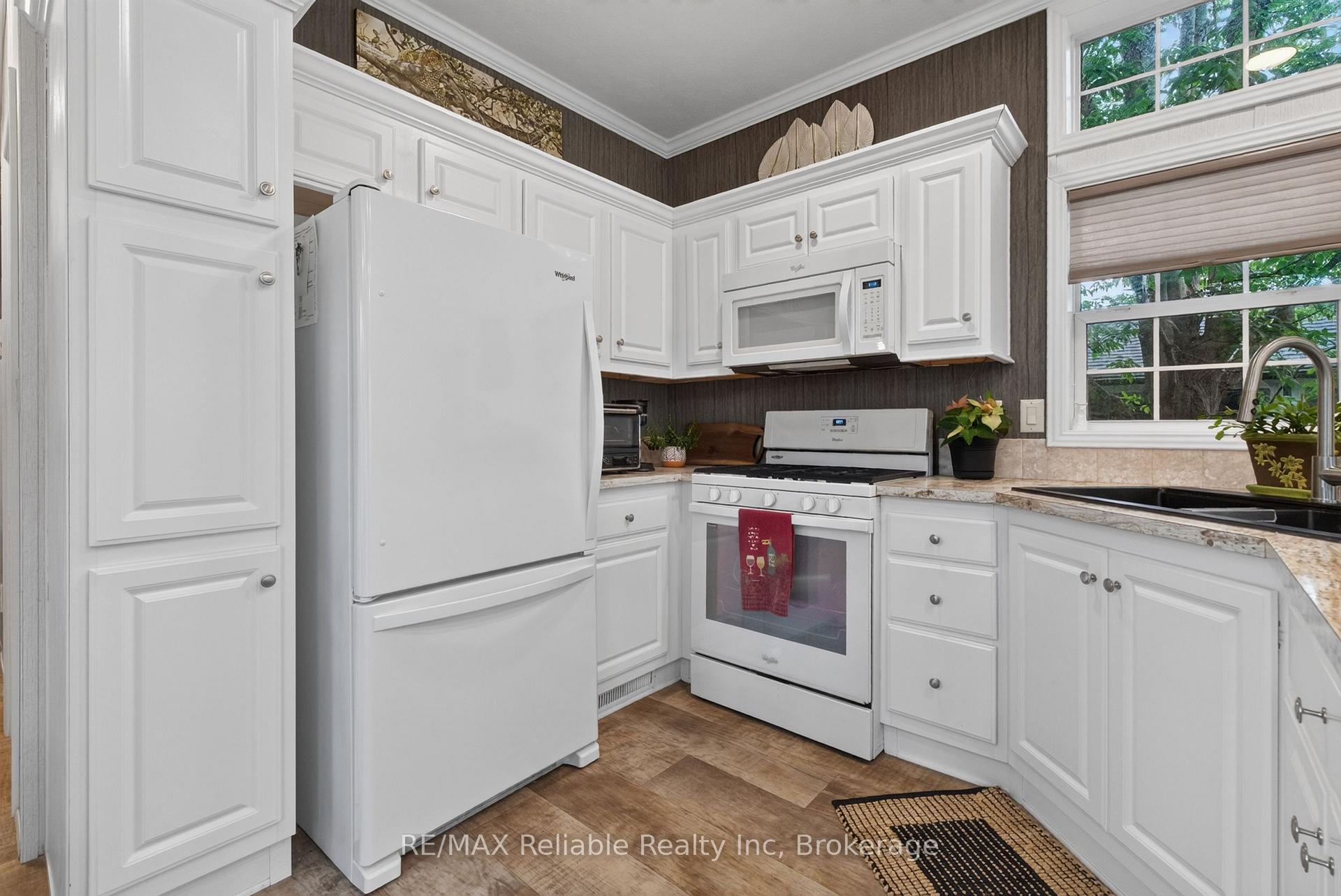 Photo 9 of Unit 50 Portside Drive, 77719 Bluewater Highway, Central Huron, Clinton — HOMEH