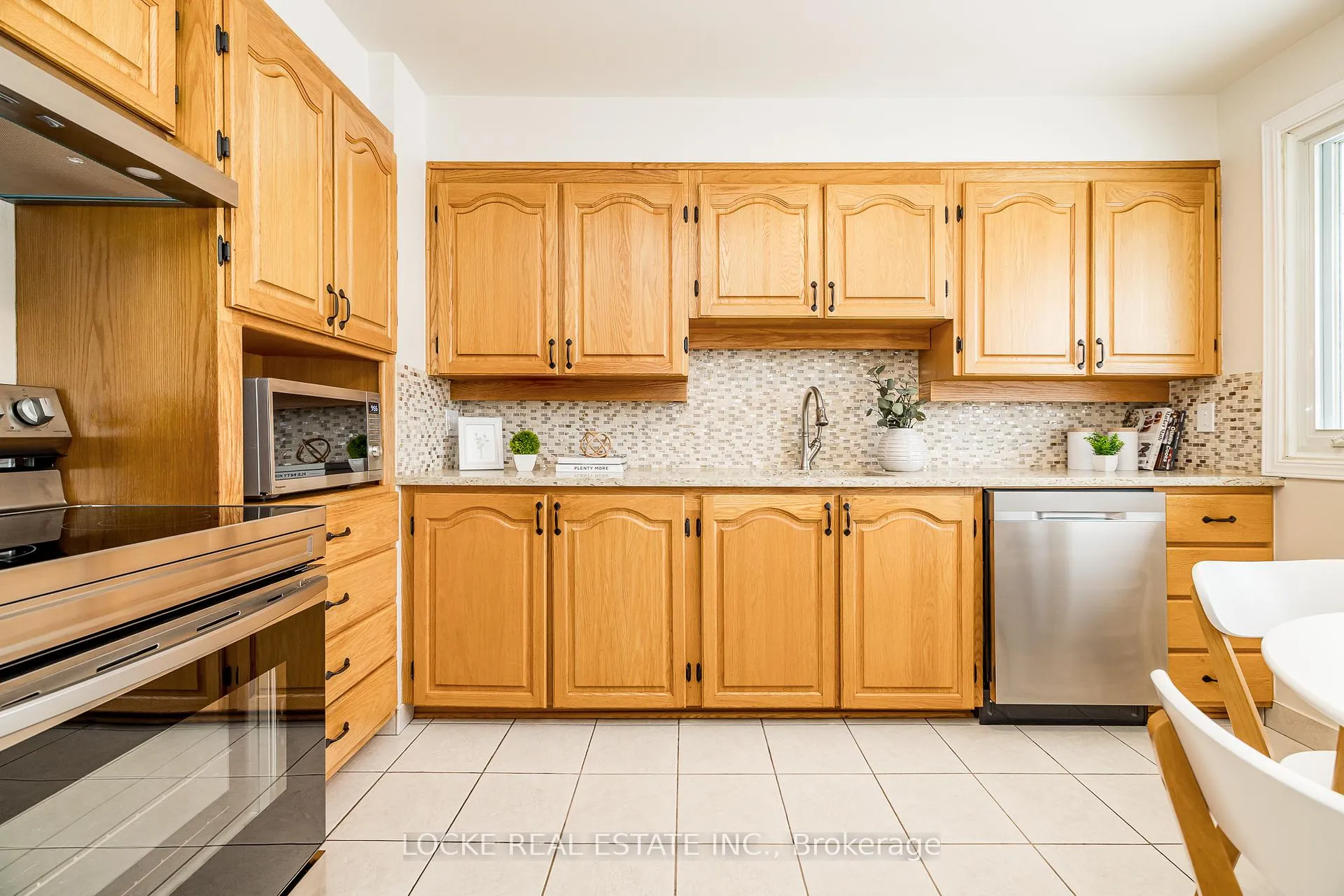 Photo 14 of Unit 22, 550 Straby Avenue, Ottawa, Overbrook/Castle Heights — HOMEH