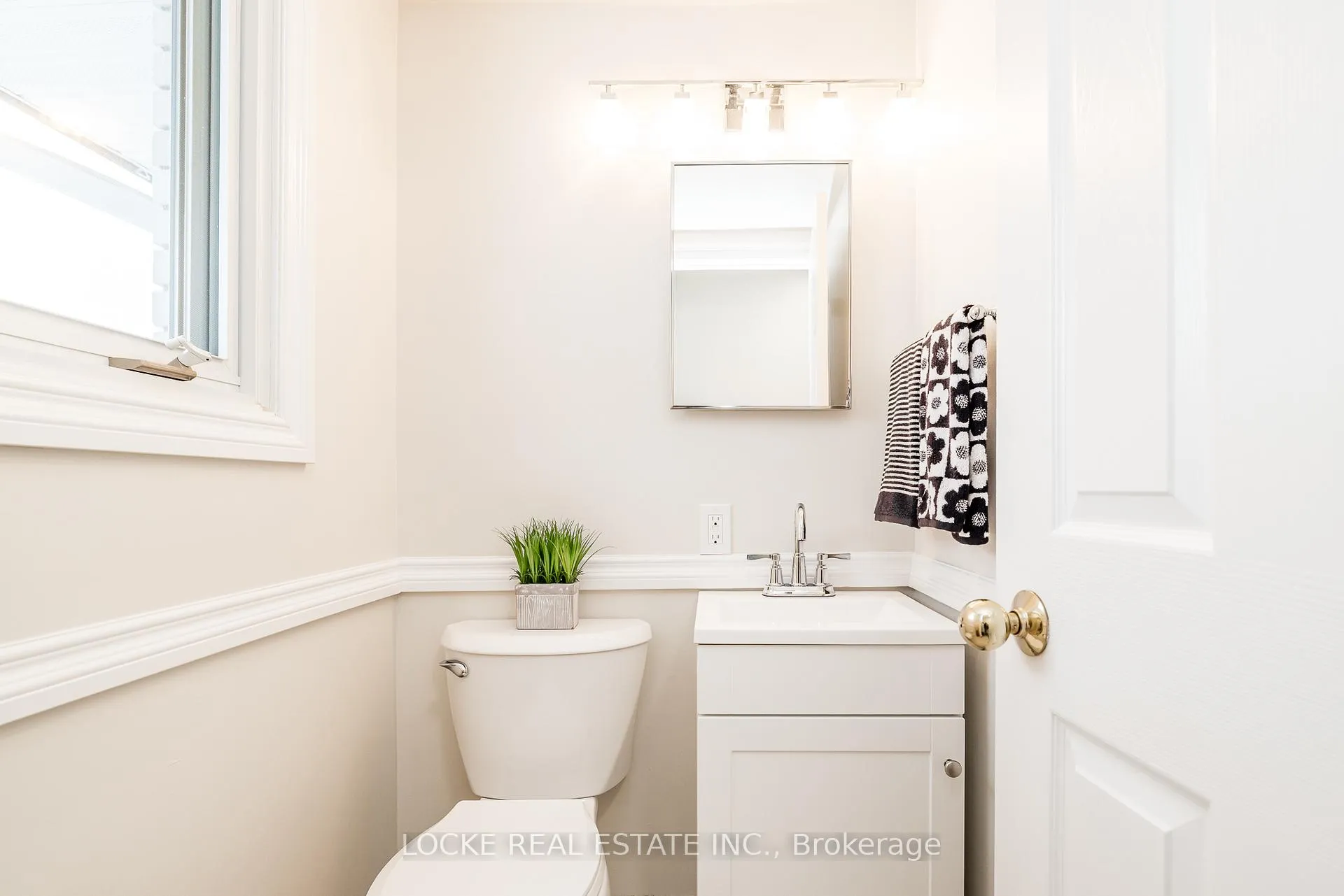 Photo 19 of Unit 22, 550 Straby Avenue, Ottawa, Overbrook/Castle Heights — HOMEH