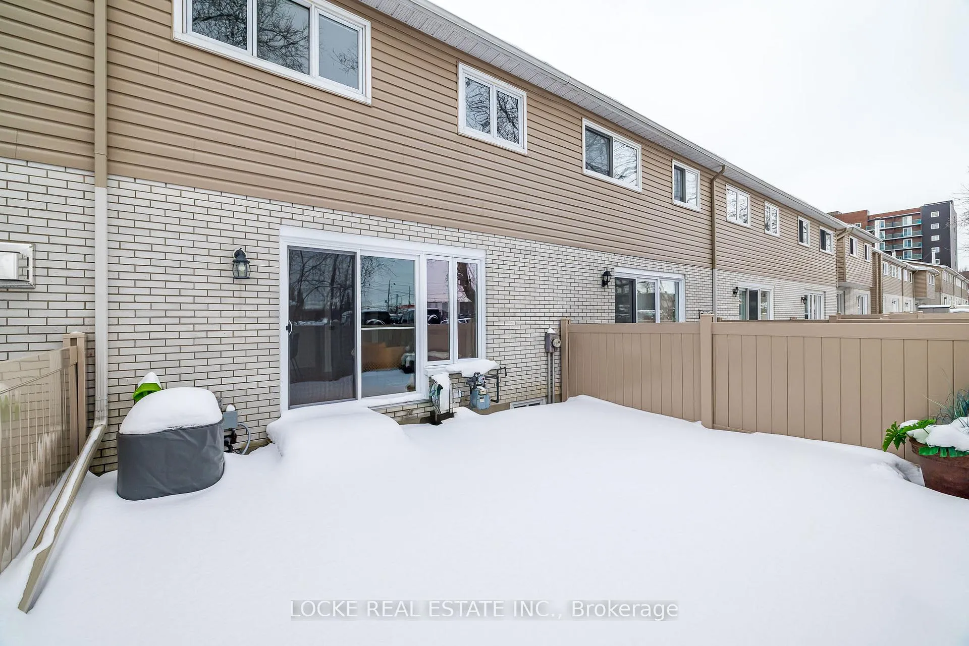 Photo 40 of Unit 22, 550 Straby Avenue, Ottawa, Overbrook/Castle Heights — HOMEH