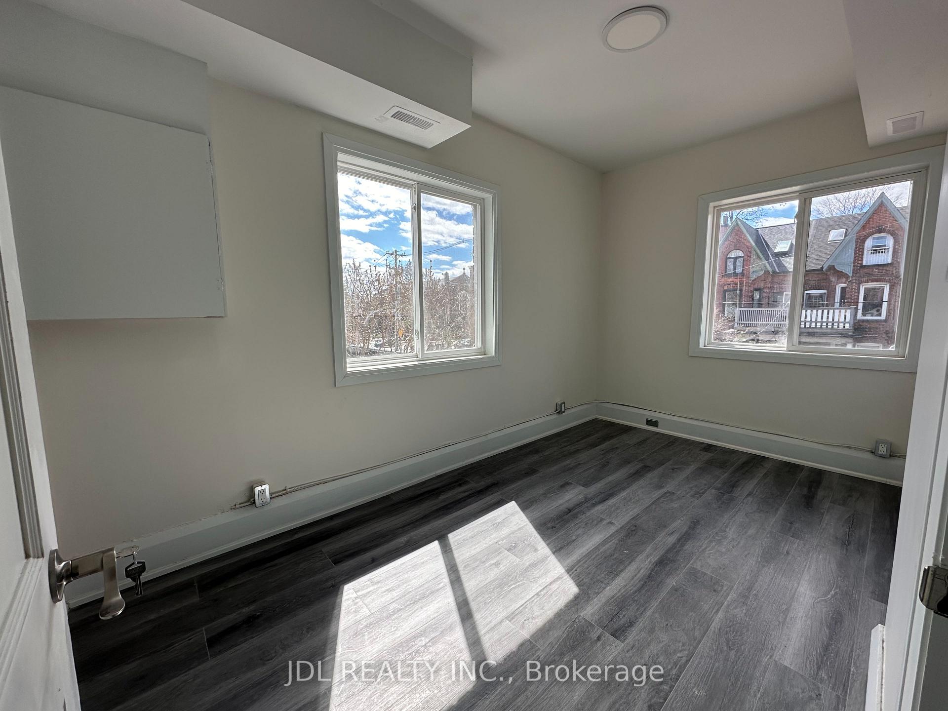 Photo of Unit 5, 5 Sorauren Avenue