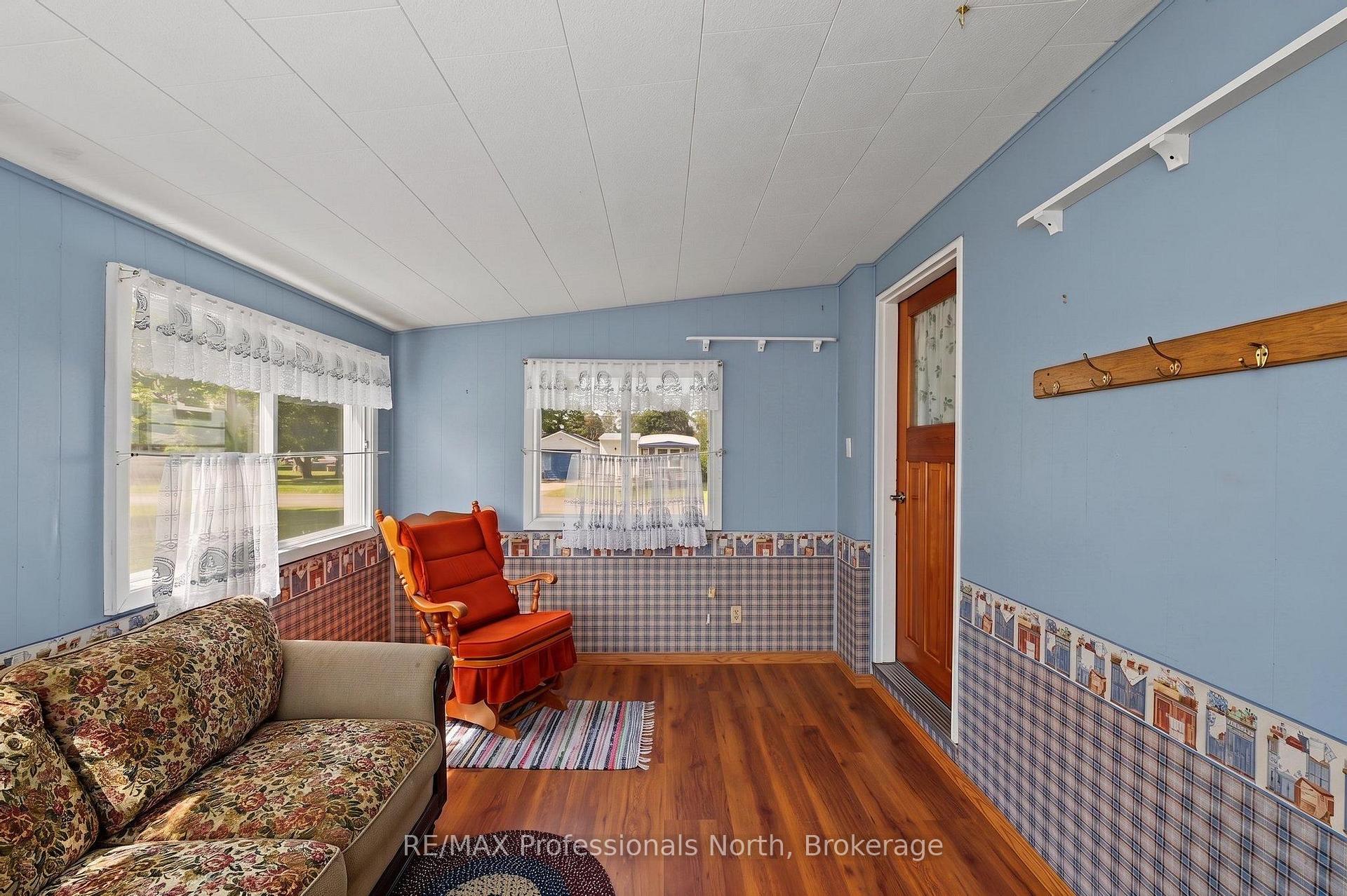 Photo 13 of 1084 Seventh Lane, Minden Hills, Lutterworth — HOMEH
