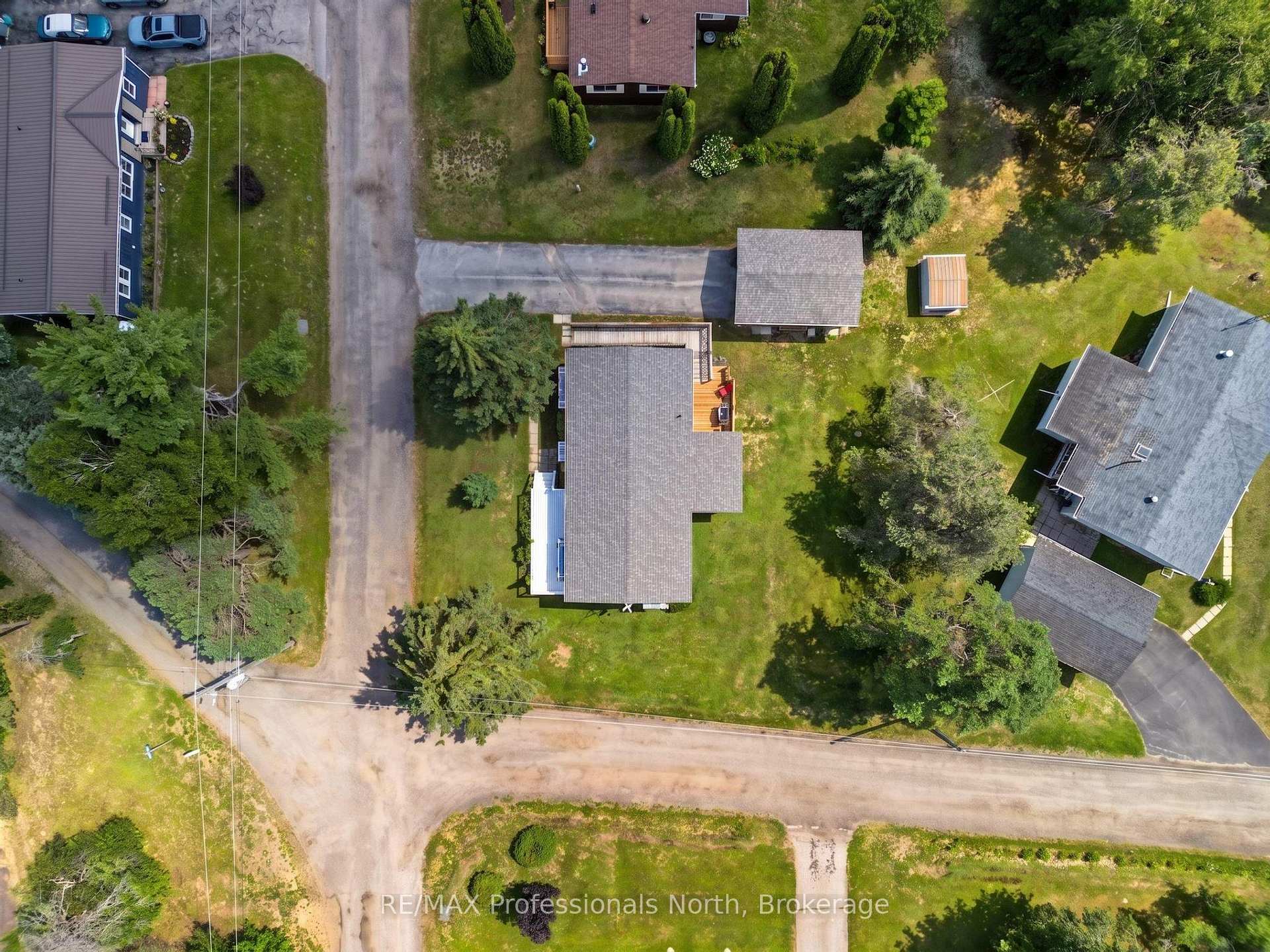 Photo 36 of 1084 Seventh Lane, Minden Hills, Lutterworth — HOMEH