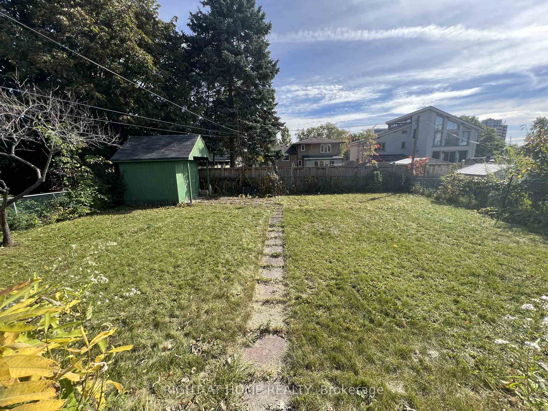 Photo 17 of Unit Main Floor, 9 Dewlane Drive, North York, Newtonbrook West — HOMEH
