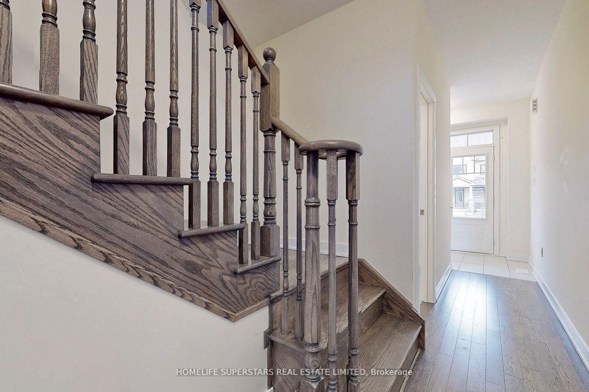 Photo 2 of 116 Keelson Street, Welland, Welland Downtown — HOMEH