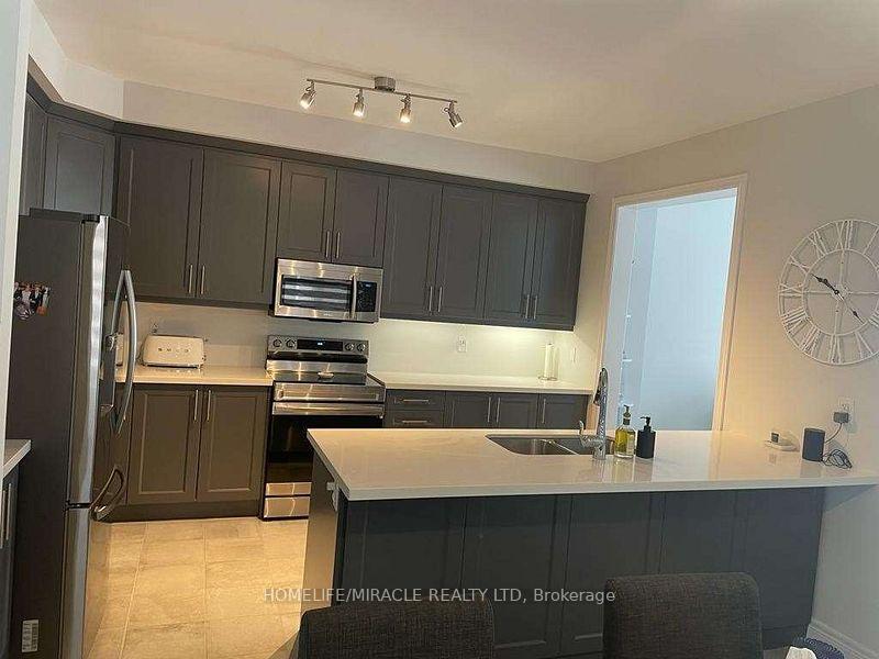 Photo 5 of 31 Overstone Road, Halton Hills, Georgetown — HOMEH