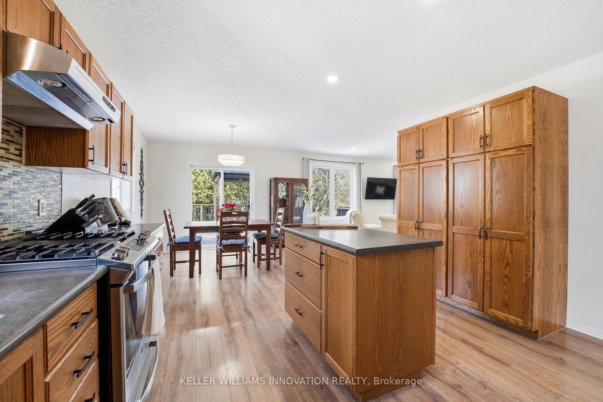 Photo 9 of 765 Reid Crescent, North Perth, Listowel — HOMEH